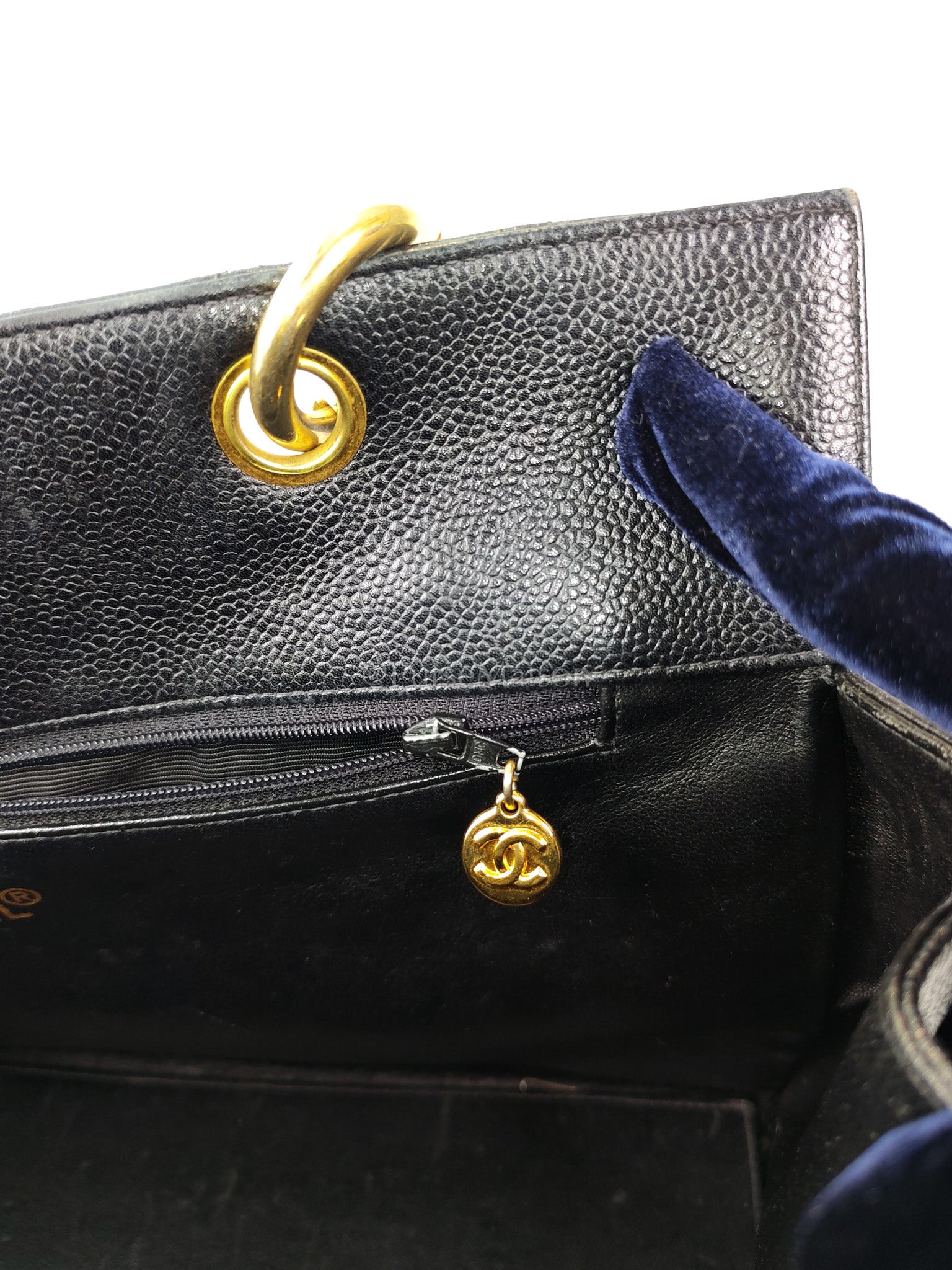 Vintage Tote Bag in Black Quilted Caviar Leather and Gold Hardware Series 4 | Purse Maison Luxury Bags Shop