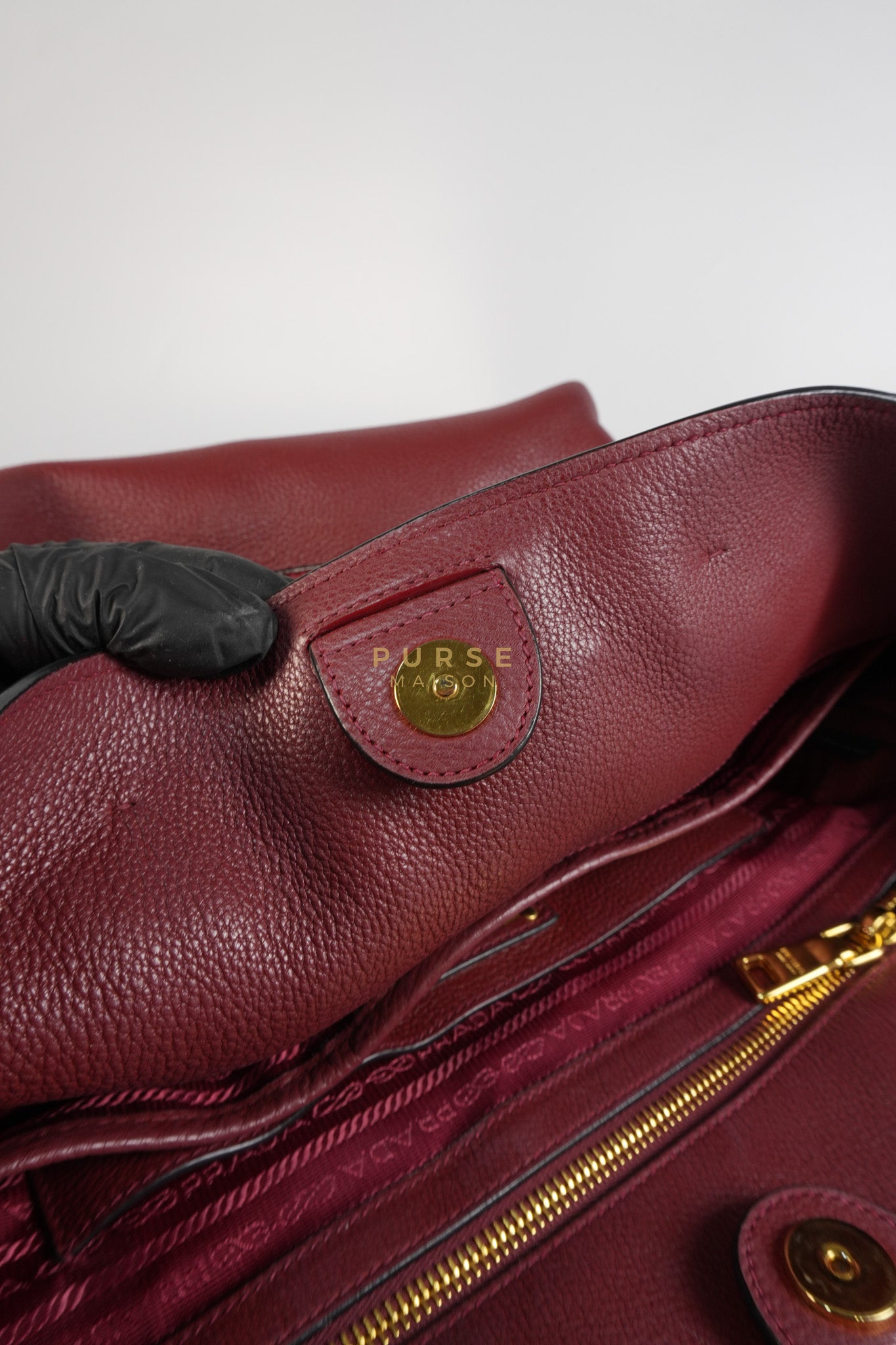 Vitello Tote Bag in Red Graine Calfskin Leather | Purse Maison Luxury Bags Shop