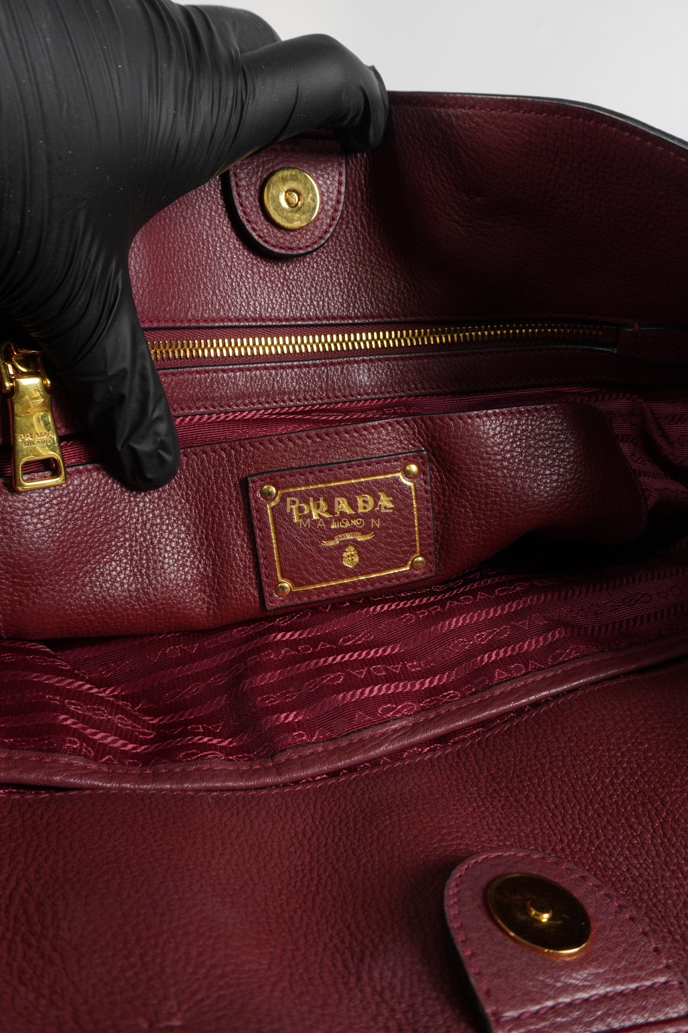 Vitello Tote Bag in Red Graine Calfskin Leather | Purse Maison Luxury Bags Shop