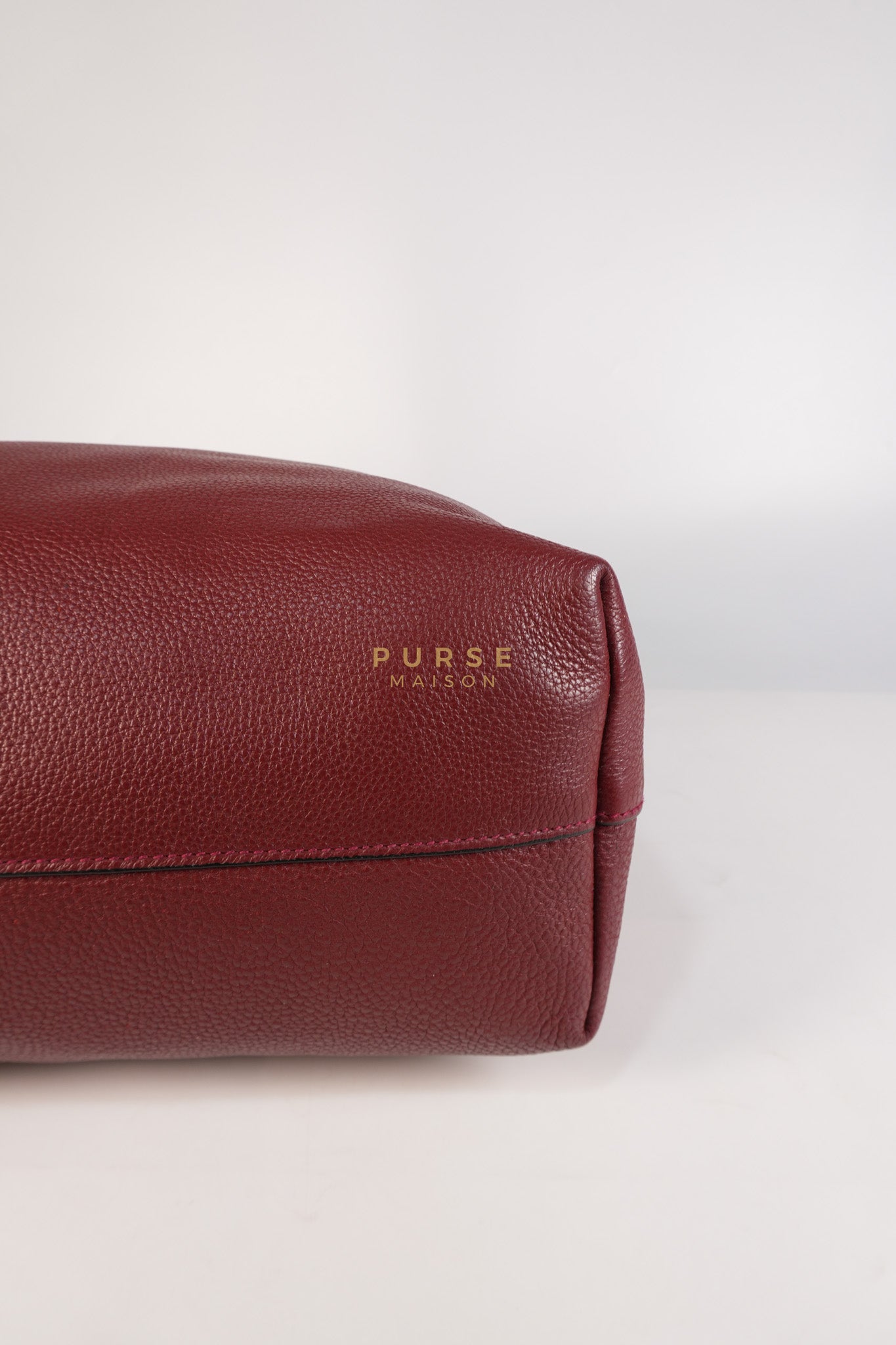 Vitello Tote Bag in Red Graine Calfskin Leather | Purse Maison Luxury Bags Shop
