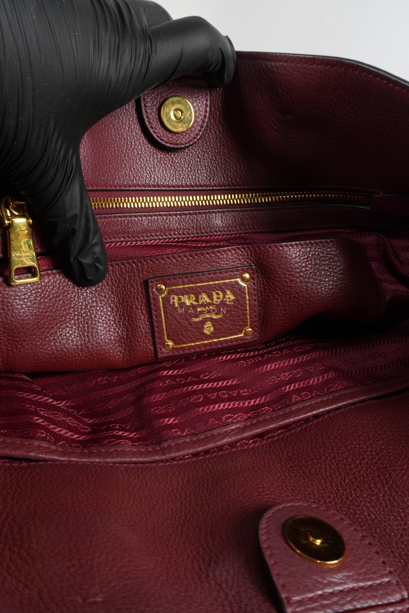 Vitello Tote Bag in Red Graine Calfskin Leather | Purse Maison Luxury Bags Shop
