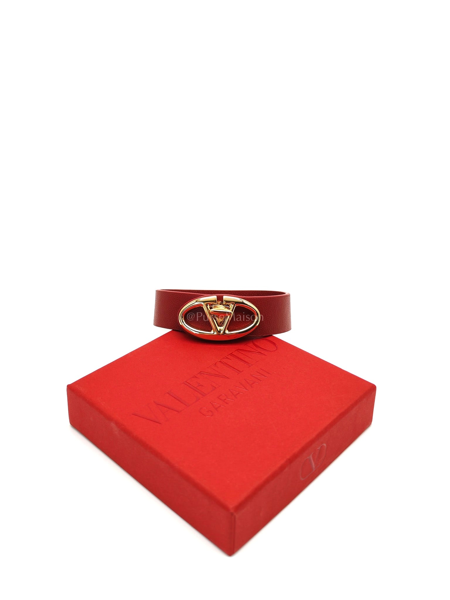 VLogo Red Calfskin Leather Buckle Bracelet | Purse Maison Luxury Bags Shop