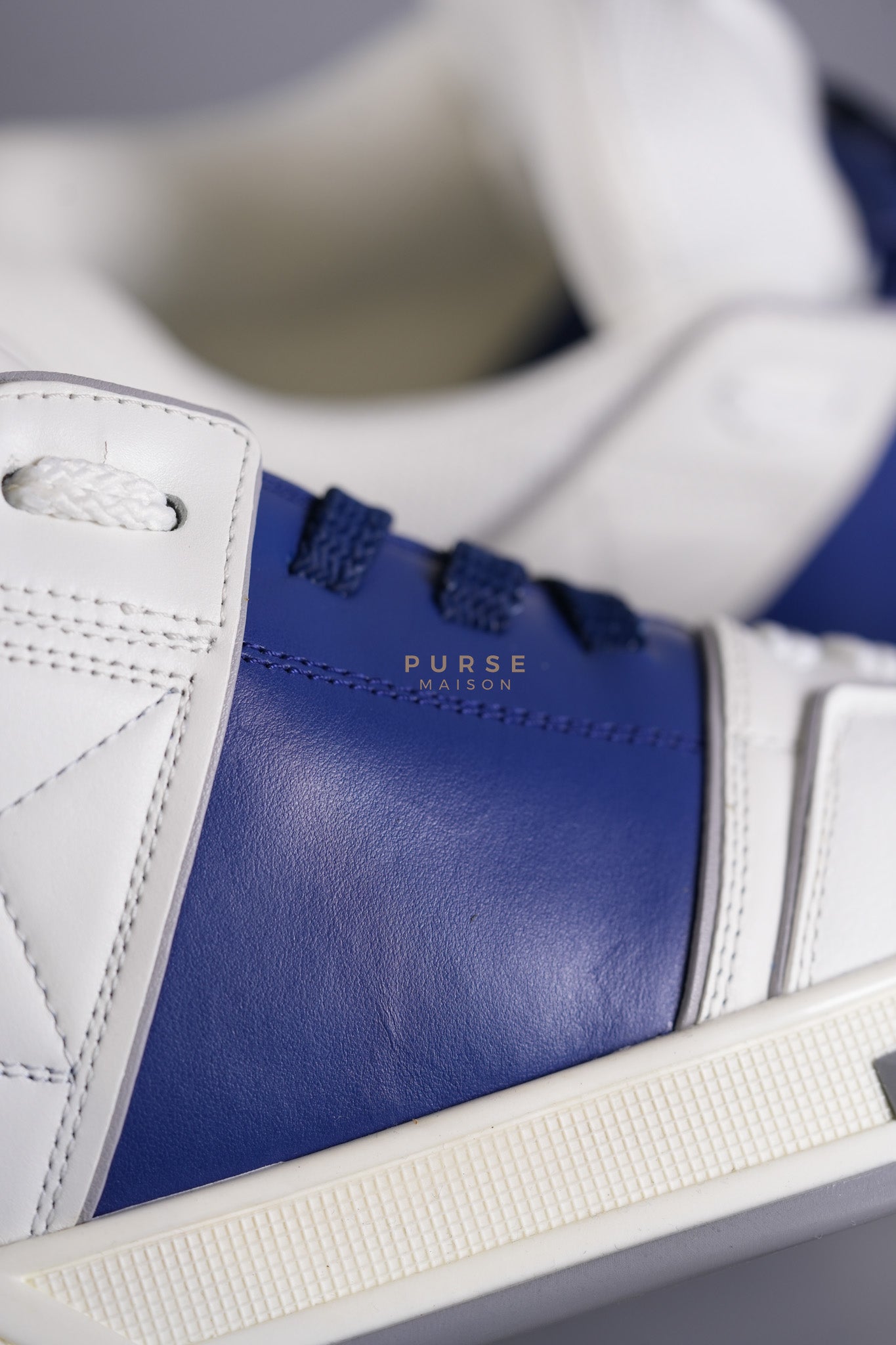 VLogo Signature Mid-Top Sneakers Size 44 EU(28.5cm) | Purse Maison Luxury Bags Shop