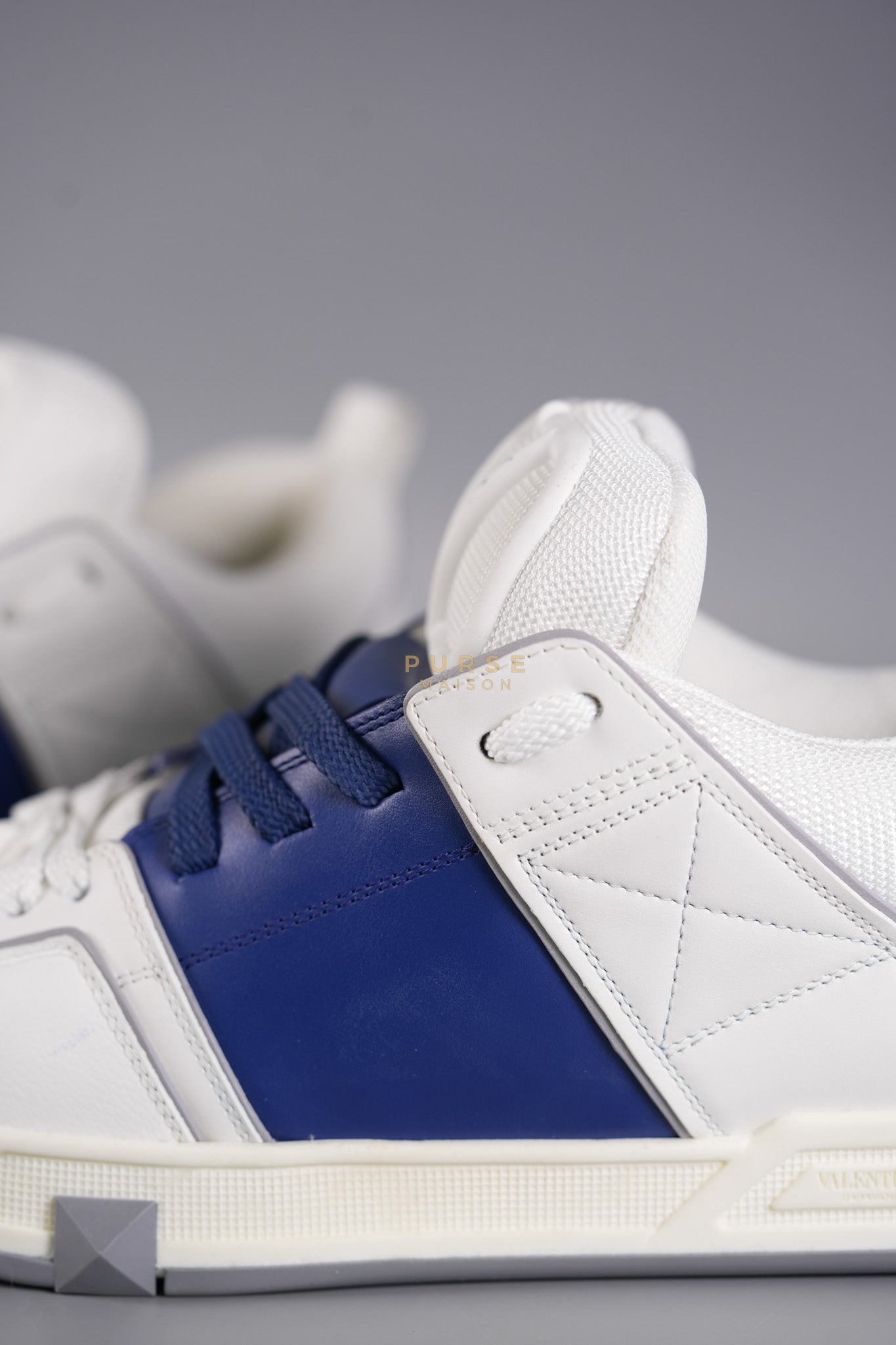 VLogo Signature Mid-Top Sneakers Size 44 EU(28.5cm) | Purse Maison Luxury Bags Shop