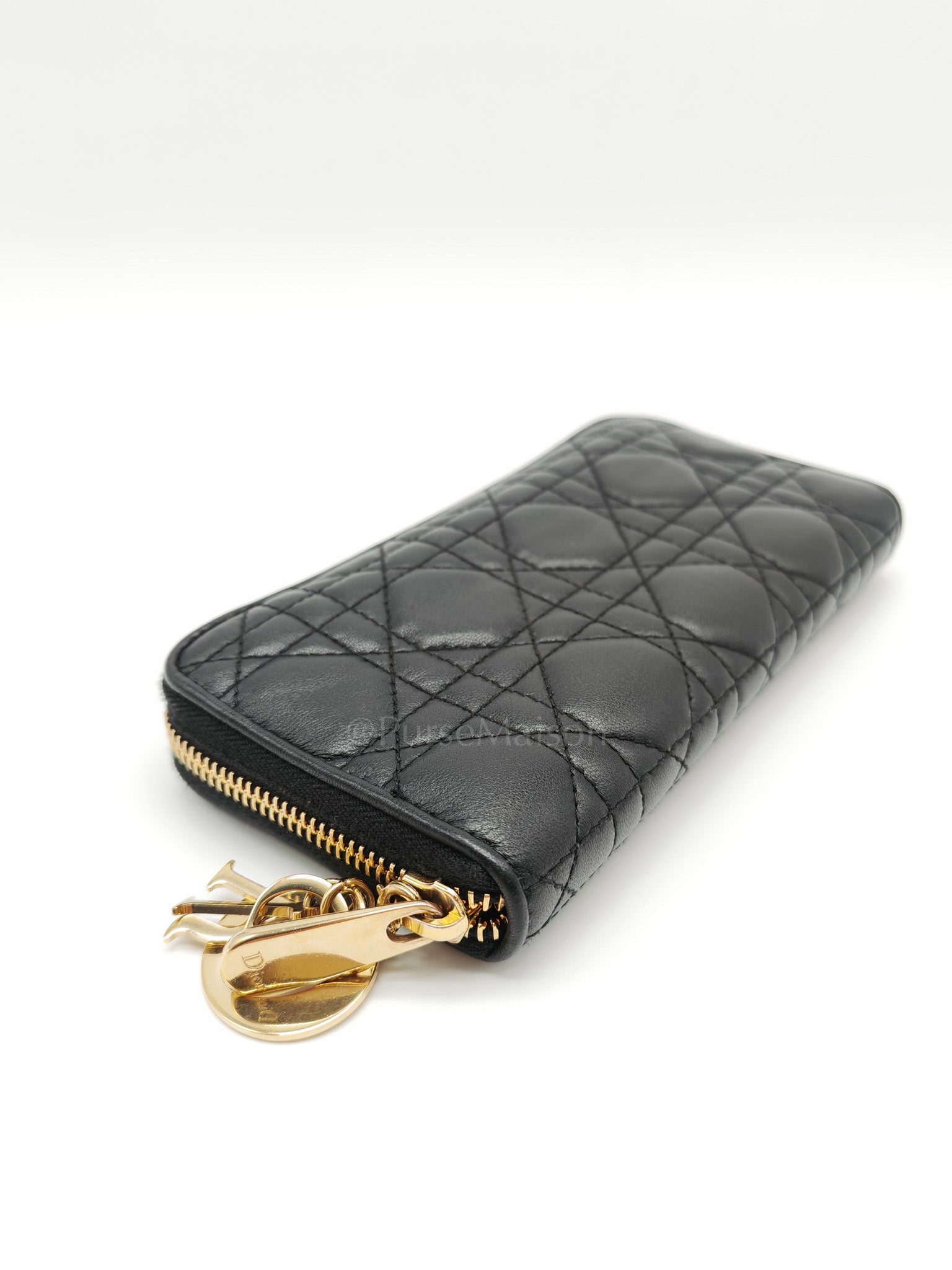 Voyaguer in Black Cannage Lambskin Leather Long Zip Wallet | Purse Maison Luxury Bags Shop