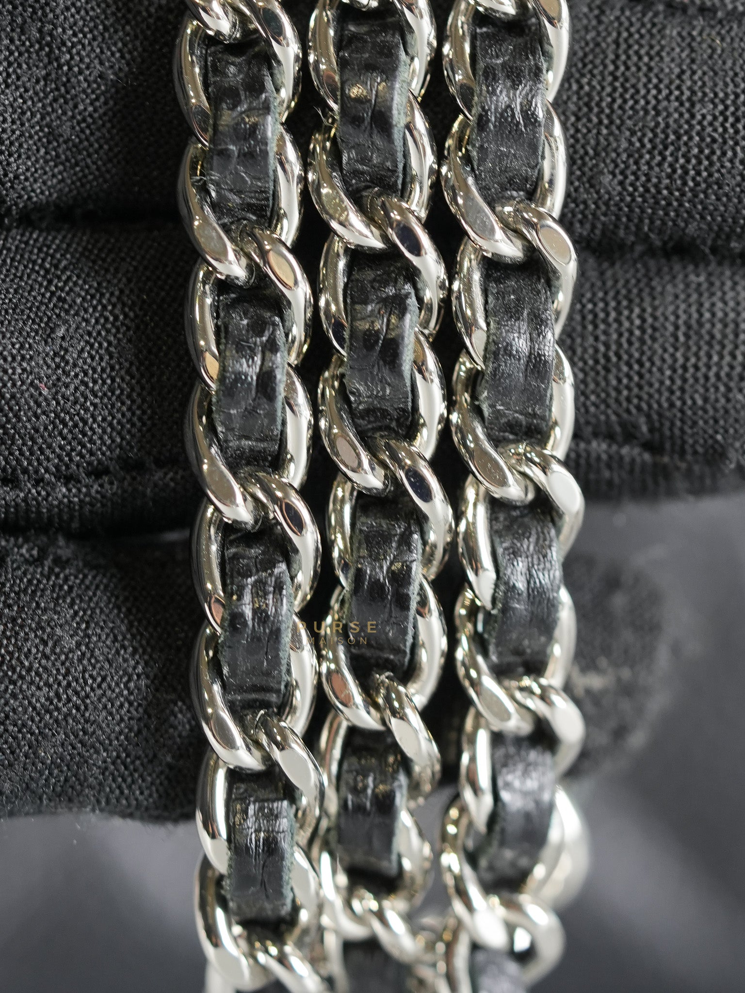 Wallet on Chain in Black Quilted Caviar Leather & Silver Hardware (Microchip) | Purse Maison Luxury Bags Shop