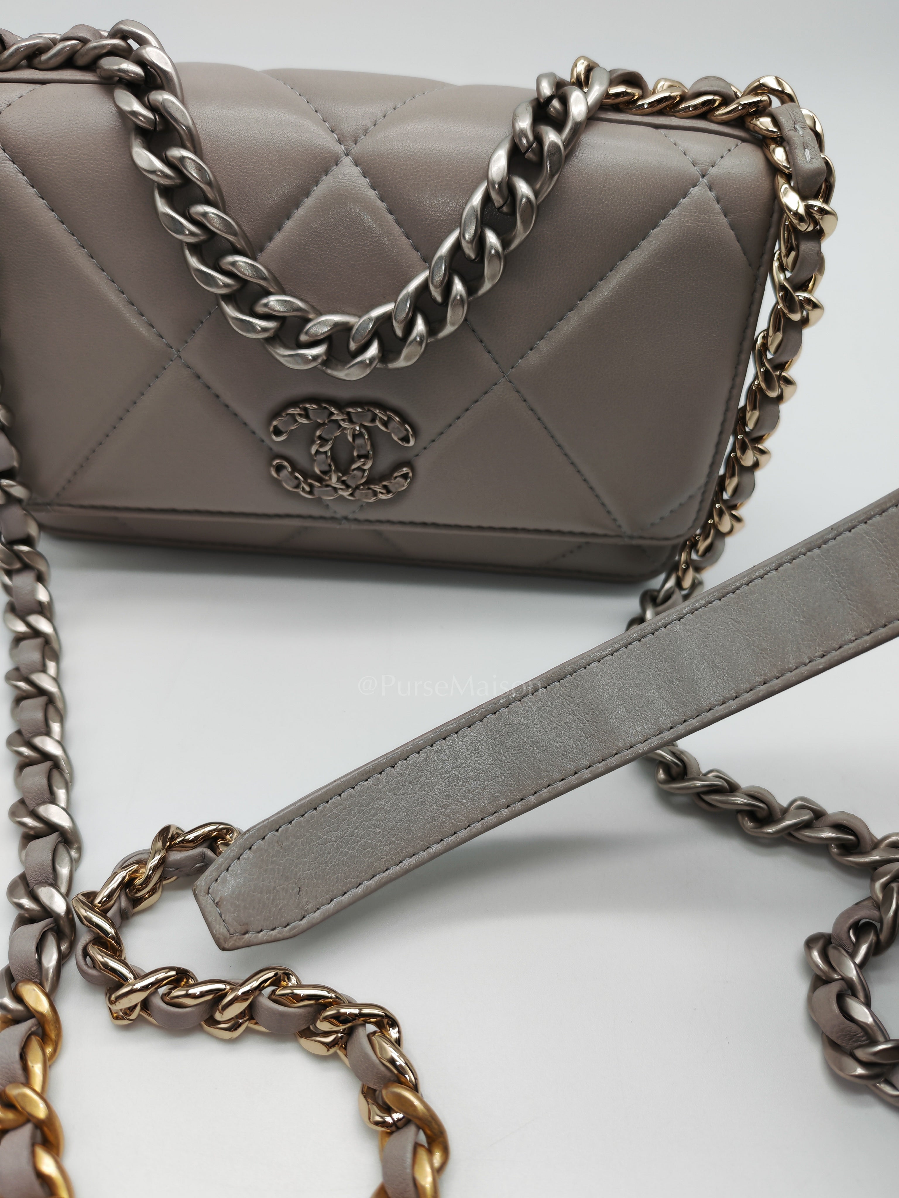 Wallet on Chain in Gray Lambskin Leather & Mixed Hardware Microchip | Purse Maison Luxury Bags Shop