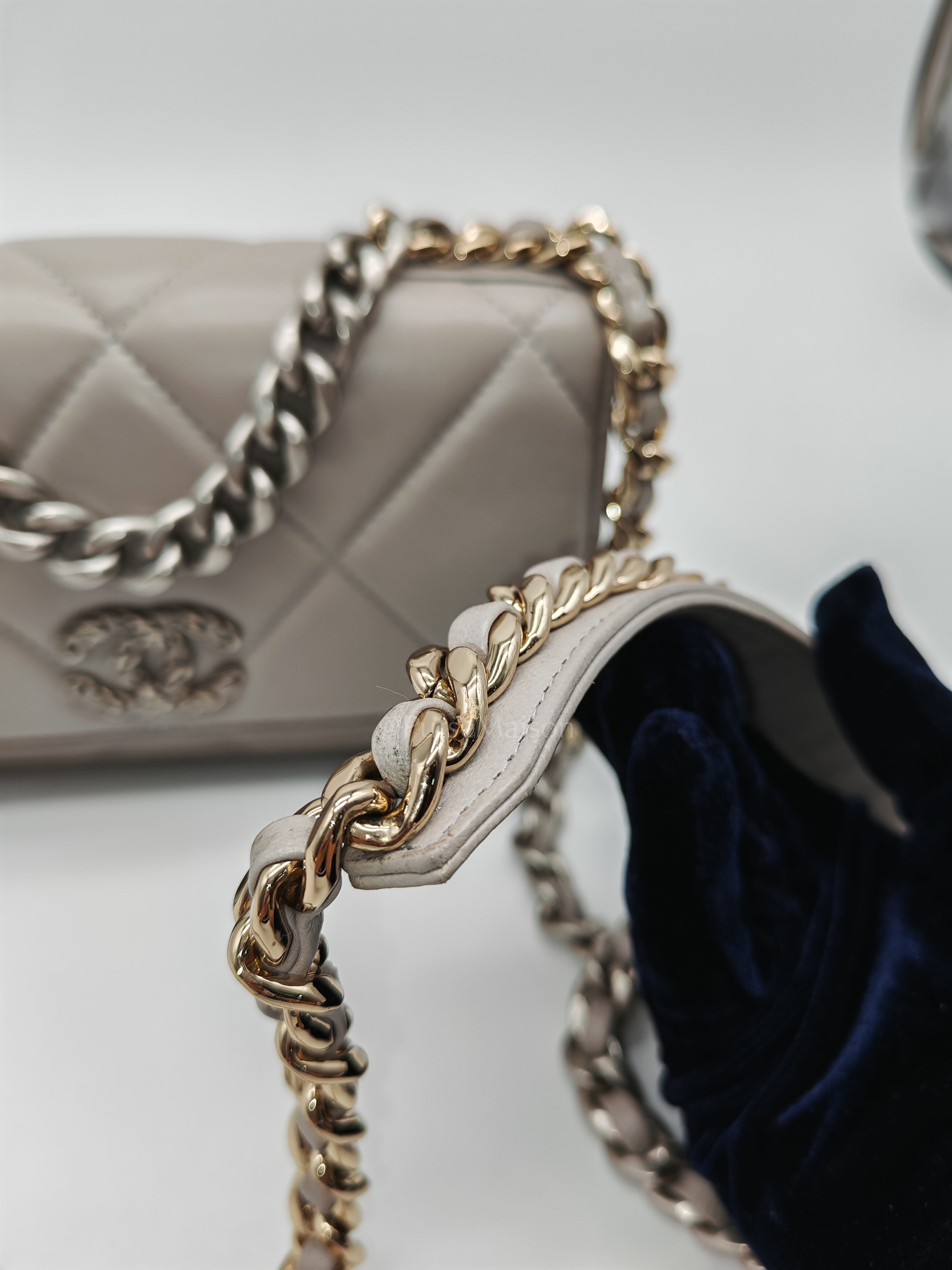 Wallet on Chain in Gray Lambskin Leather & Mixed Hardware Microchip | Purse Maison Luxury Bags Shop