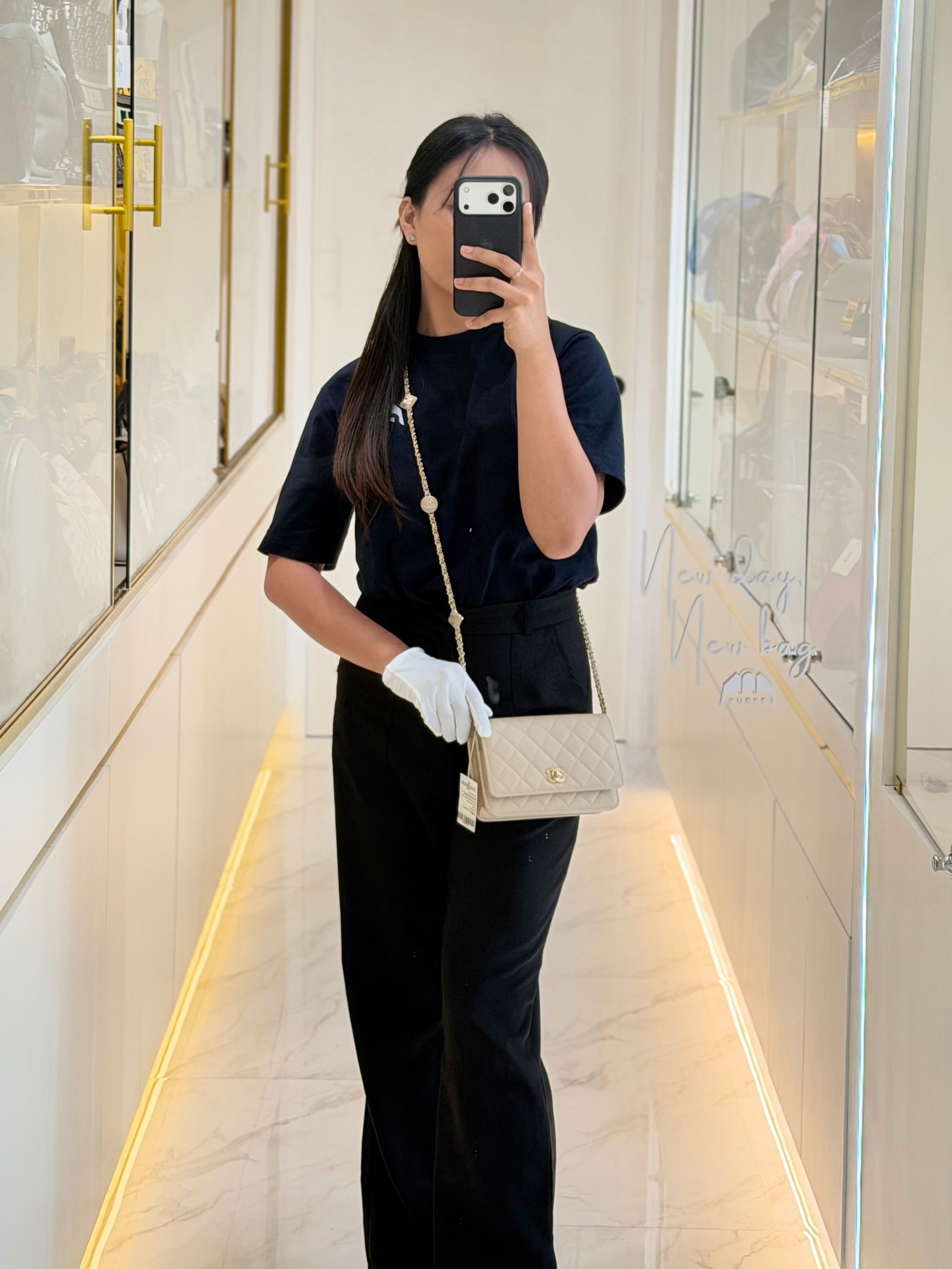 Wallet on Chain in Light Beige Quilted Caviar Leather & Light Gold Hardware Microchip | Purse Maison Luxury Bags Shop