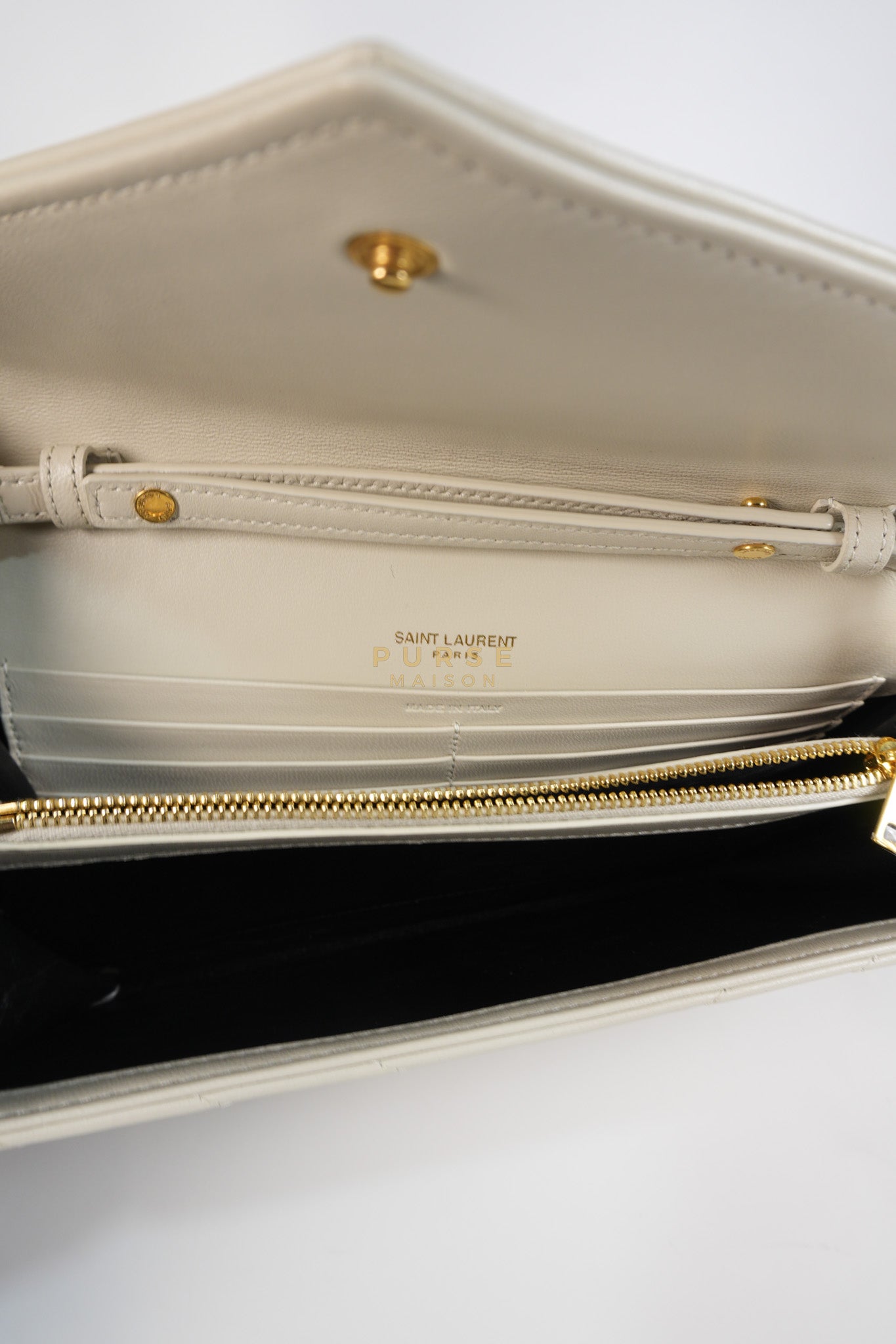 Kate Wallet on Chain in Off White Chevron Quilted Leather | Purse Maison Luxury Bags Shop