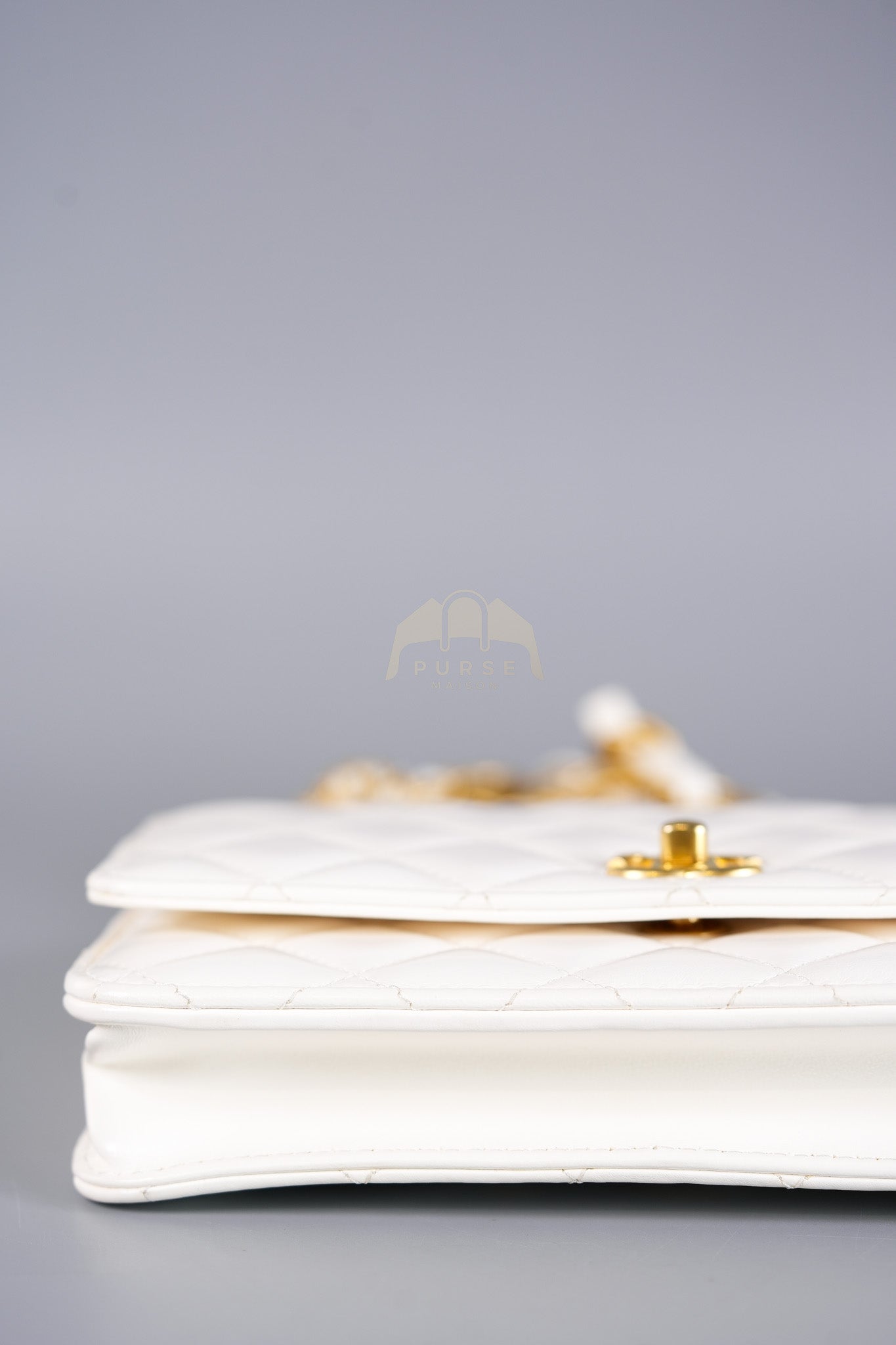 Wallet On Chain (WOC) Double Chain in White Lambskin Leather and Aged Gold Hardware (Microchip) | Purse Maison Luxury Bags Shop