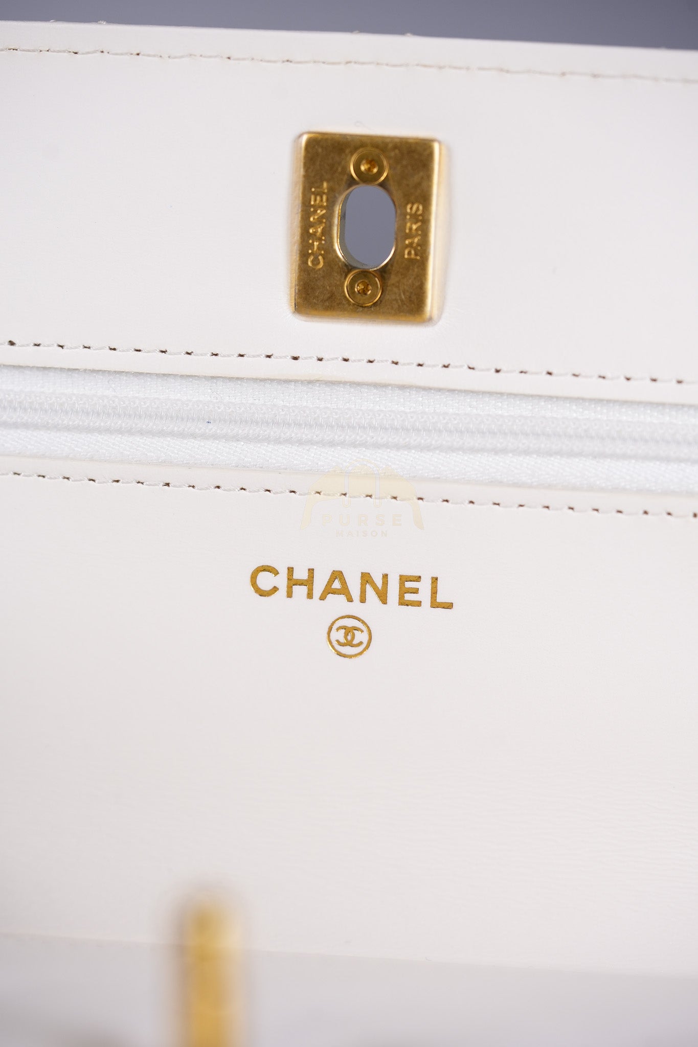 Wallet On Chain (WOC) Double Chain in White Lambskin Leather and Aged Gold Hardware (Microchip) | Purse Maison Luxury Bags Shop