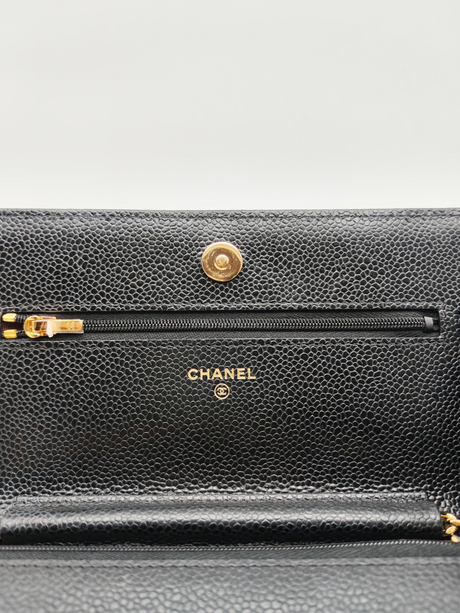 Wallet On Chain (WOC) in Black Caviar Leather and Gold Hardware (Microchip) | Purse Maison Luxury Bags Shop