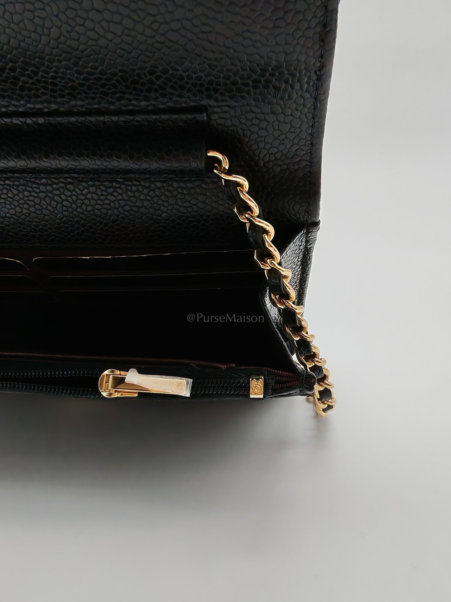 Wallet On Chain (WOC) in Black Caviar Leather and Gold Hardware (Microchip) | Purse Maison Luxury Bags Shop