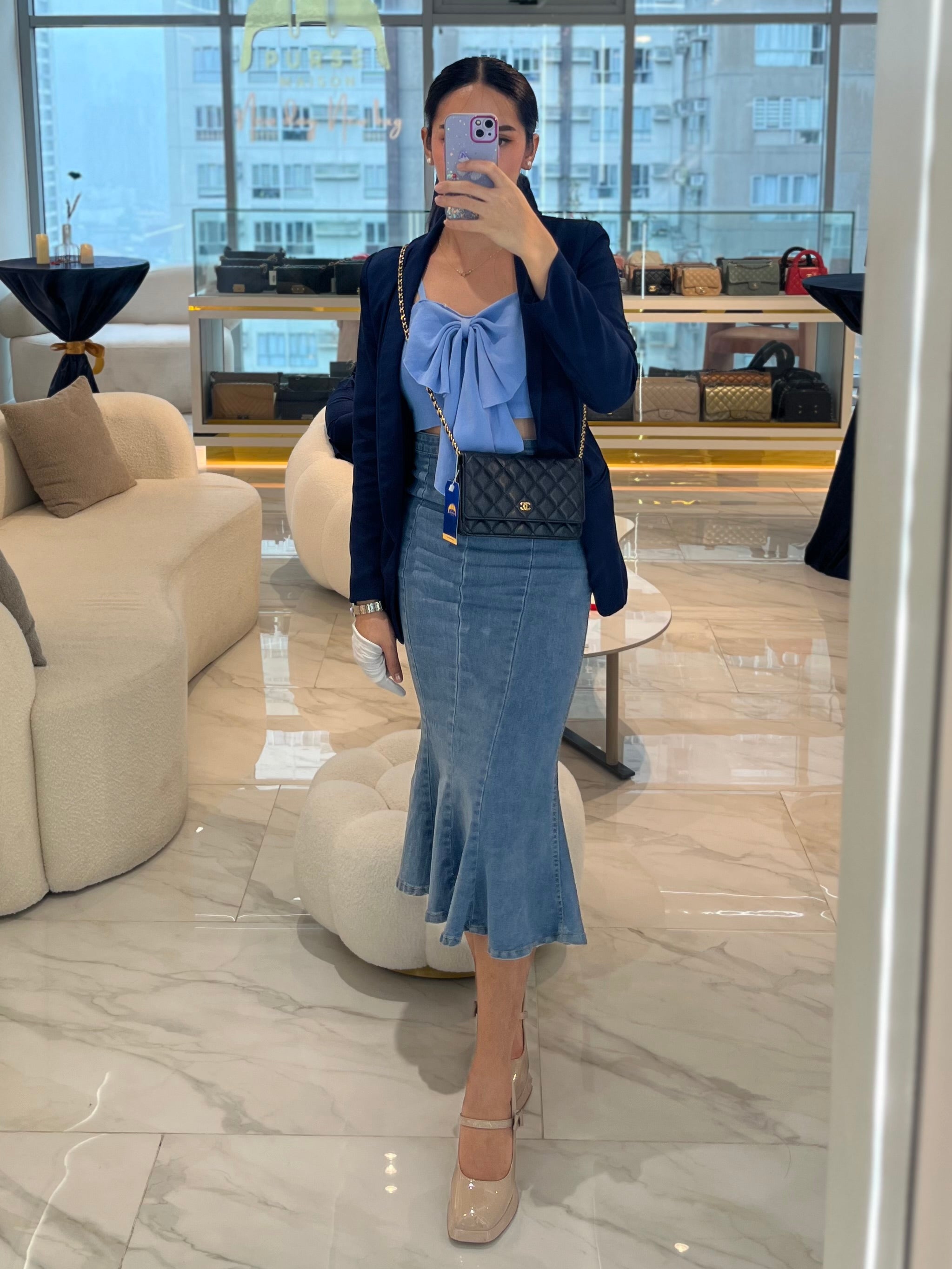 Wallet On Chain (WOC) in Black Caviar Leather and Gold Hardware (Microchip) | Purse Maison Luxury Bags Shop