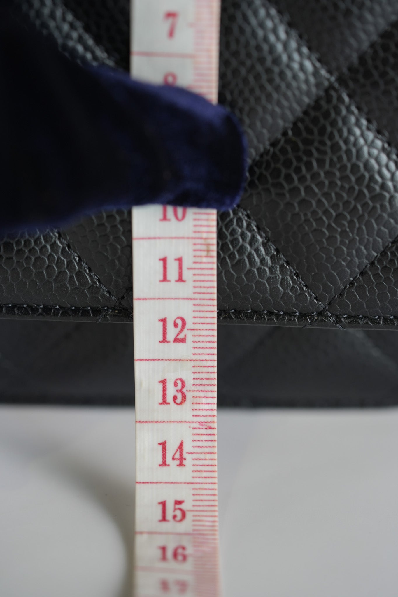 Wallet On Chain (WOC) in Quilted Caviar Leather and Silver Hardware (Microchip) | Purse Maison Luxury Bags Shop