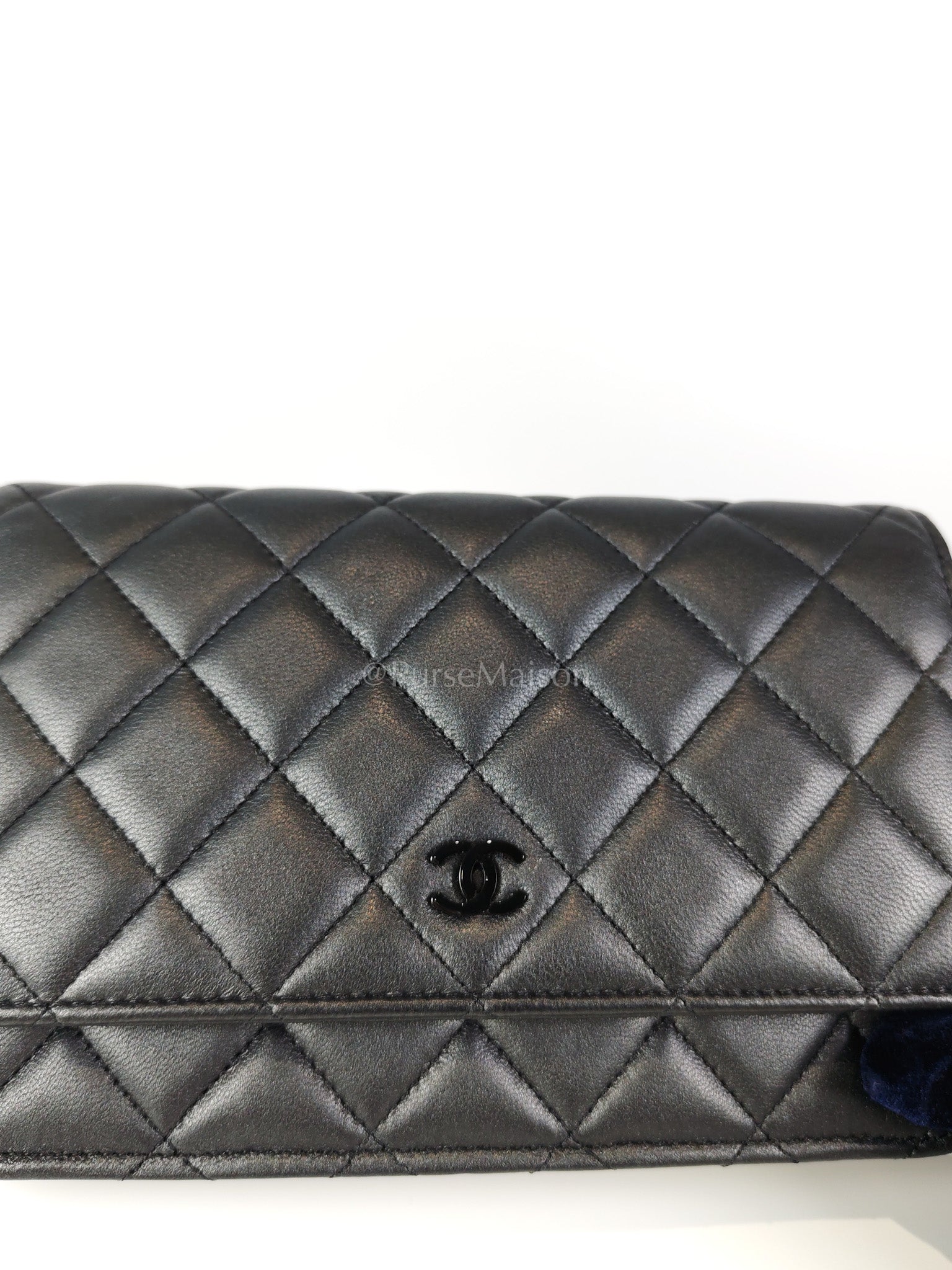Wallet On Chain (WOC) So Black in Iridescent Lambskin Leather (Microchip) | Purse Maison Luxury Bags Shop