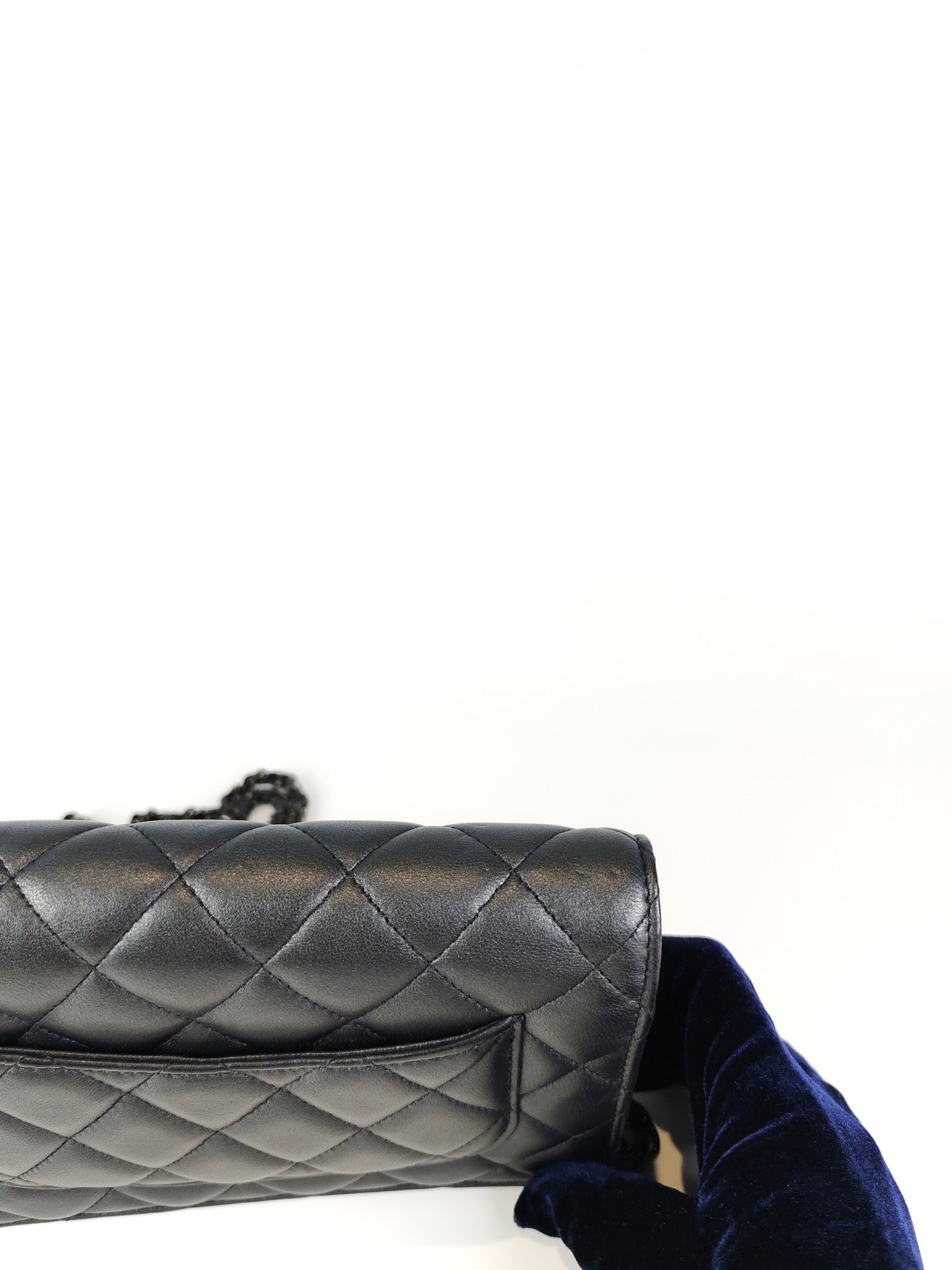 Wallet On Chain (WOC) So Black in Iridescent Lambskin Leather (Microchip) | Purse Maison Luxury Bags Shop