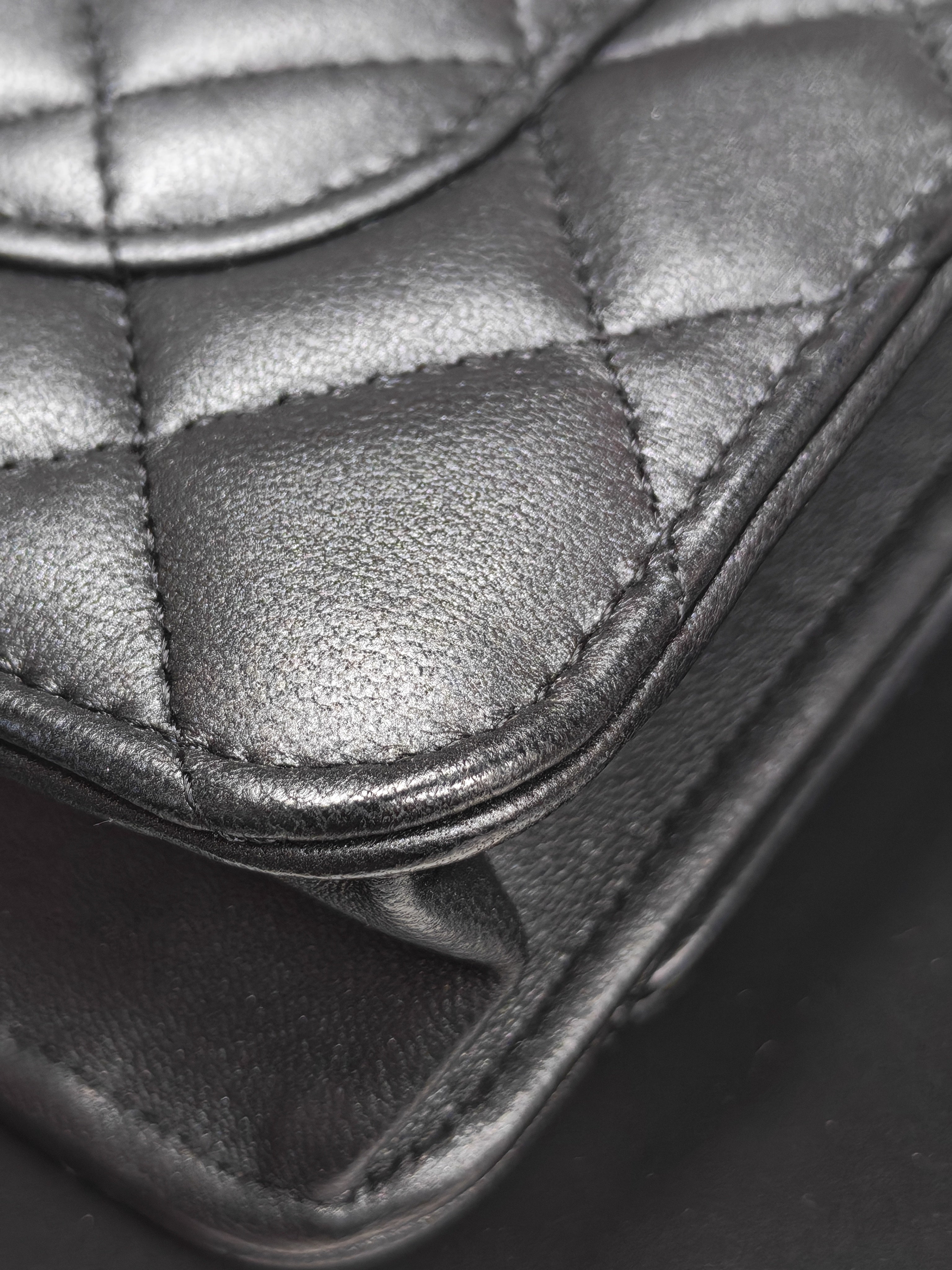 Wallet On Chain (WOC) So Black in Iridescent Lambskin Leather (Microchip) | Purse Maison Luxury Bags Shop