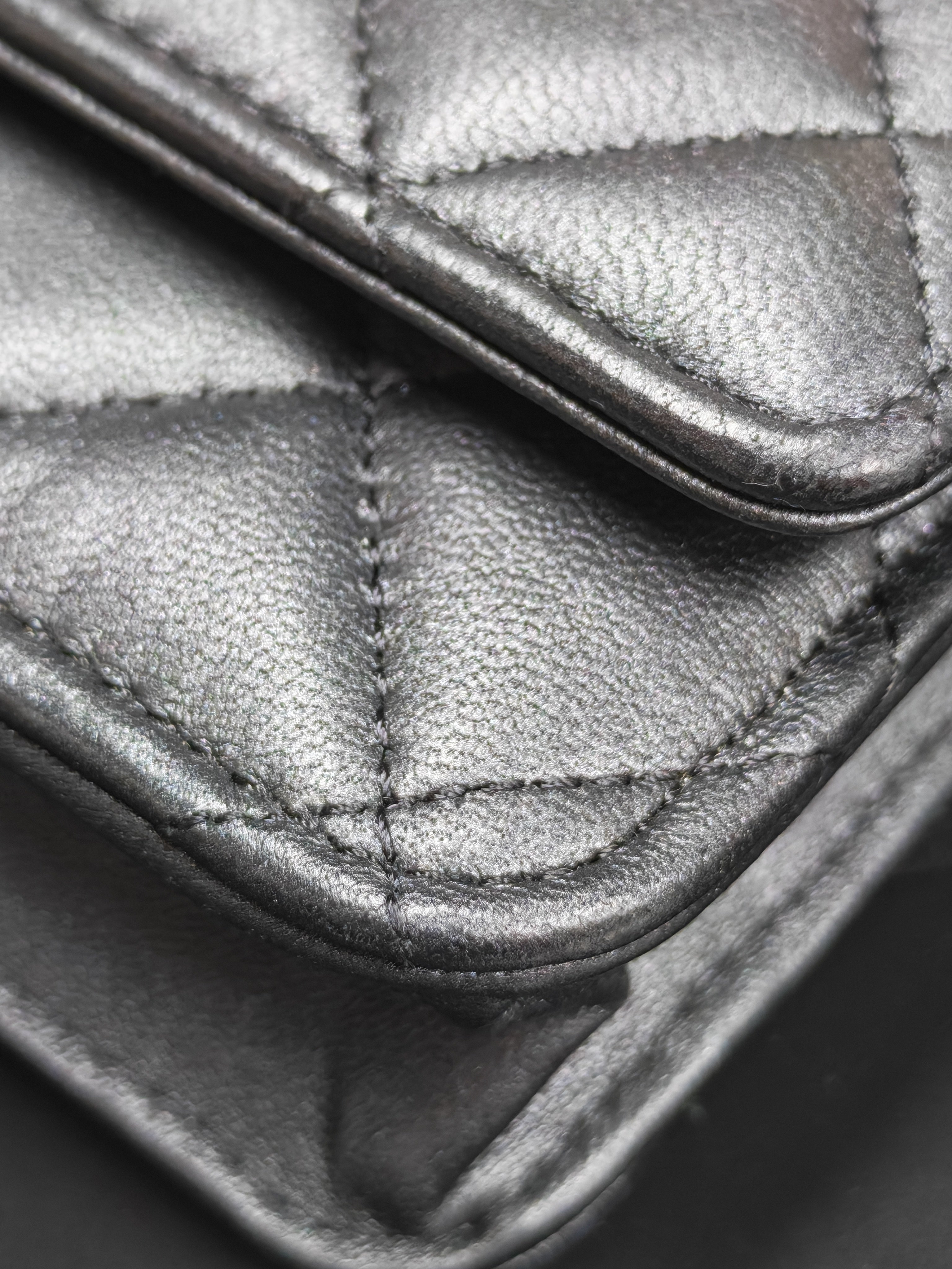 Wallet On Chain (WOC) So Black in Iridescent Lambskin Leather (Microchip) | Purse Maison Luxury Bags Shop