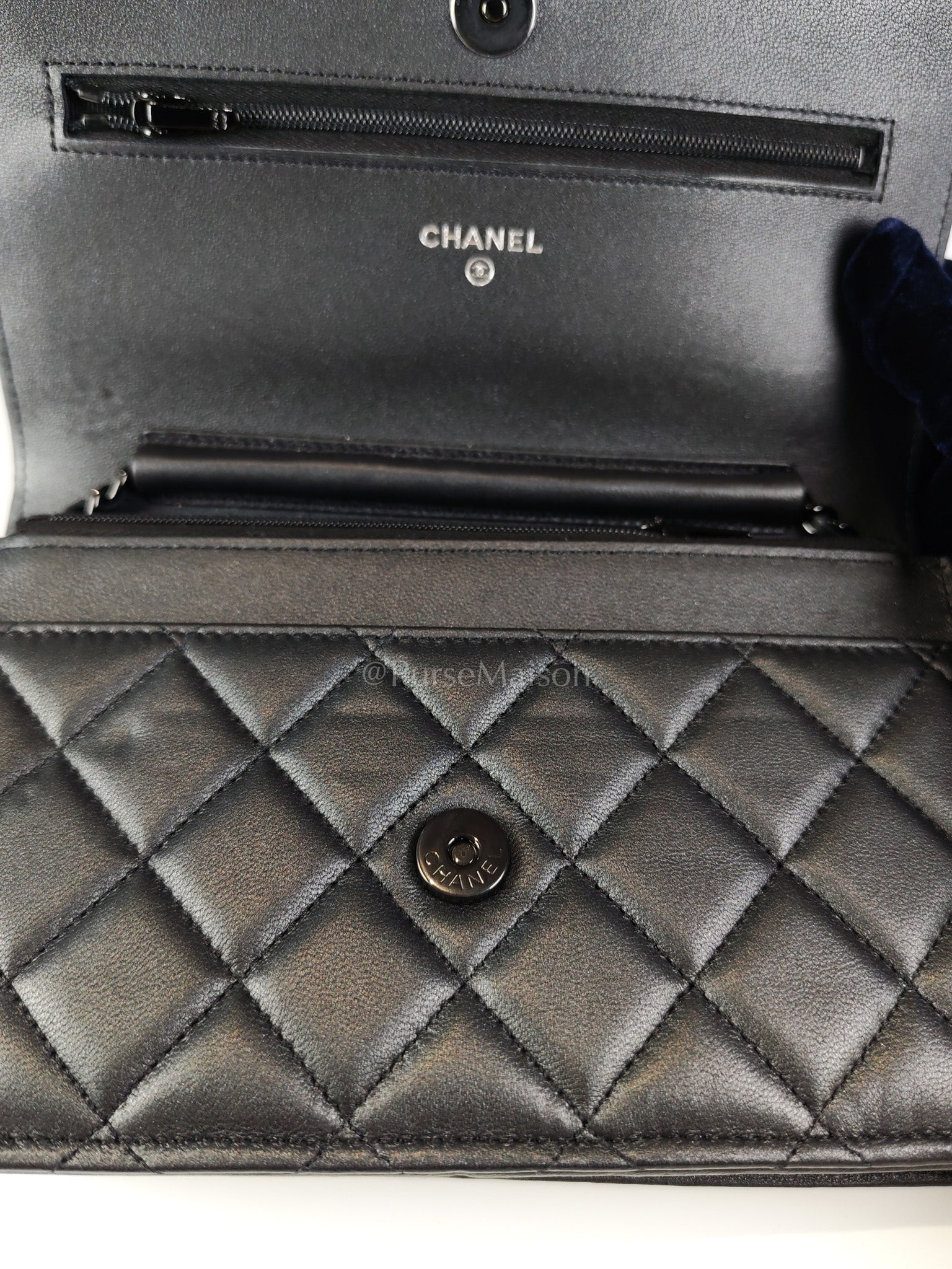 Wallet On Chain (WOC) So Black in Iridescent Lambskin Leather (Microchip) | Purse Maison Luxury Bags Shop