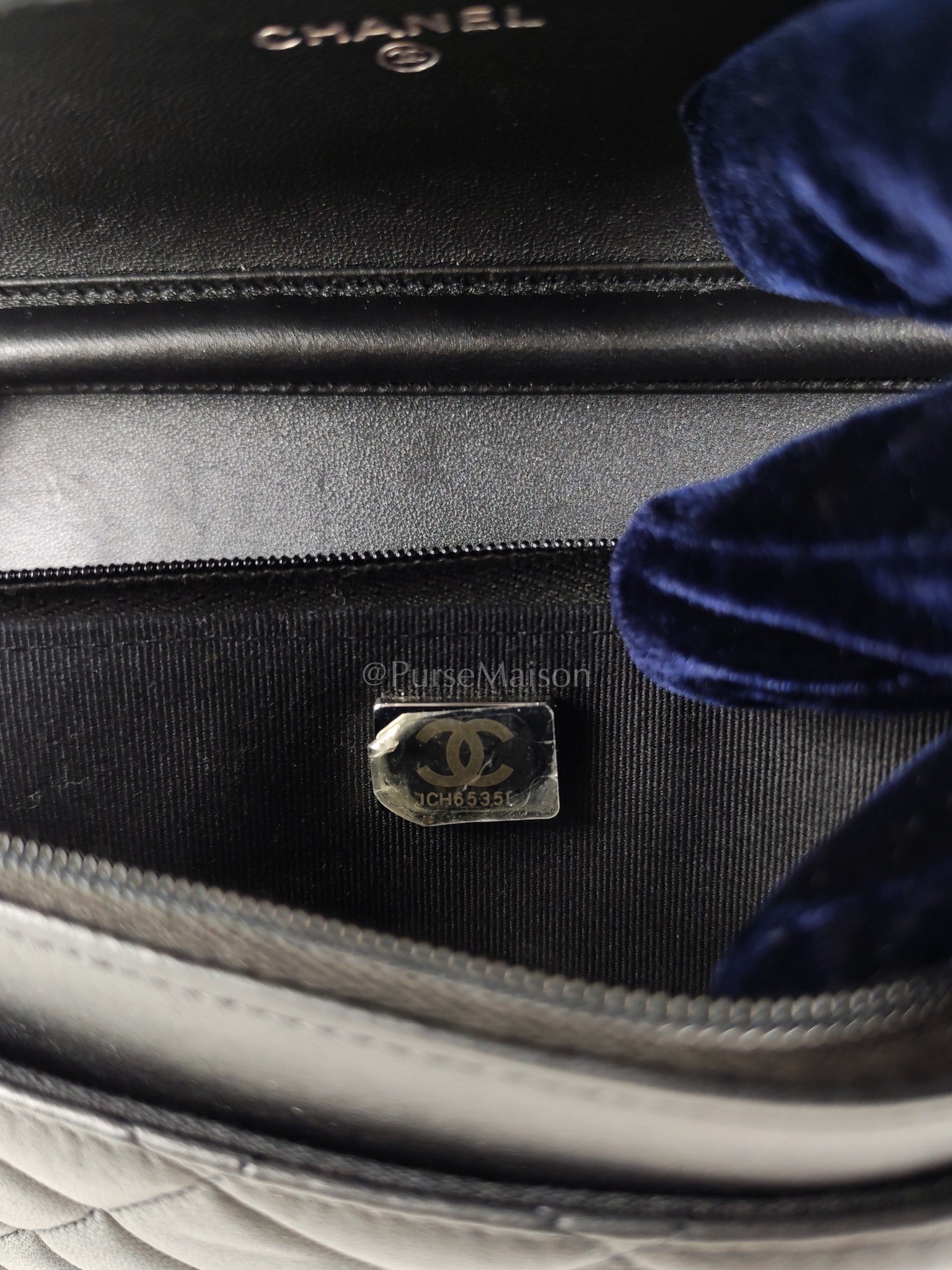 Wallet On Chain (WOC) So Black in Iridescent Lambskin Leather (Microchip) | Purse Maison Luxury Bags Shop