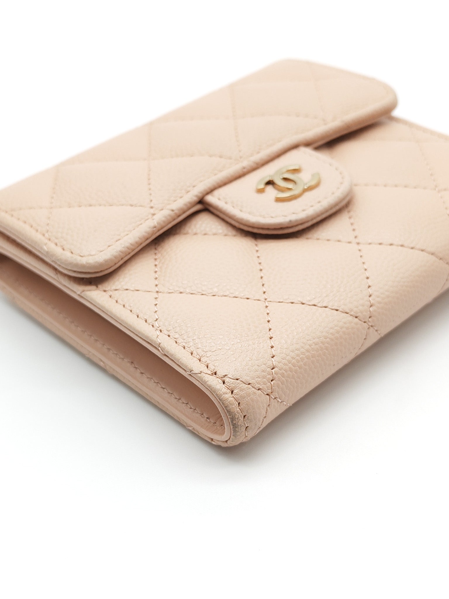 Classic Coin Case Flap Compact Wallet in Iredescent Beige Quilted Caviar Leather & Gold Hardware Series 31