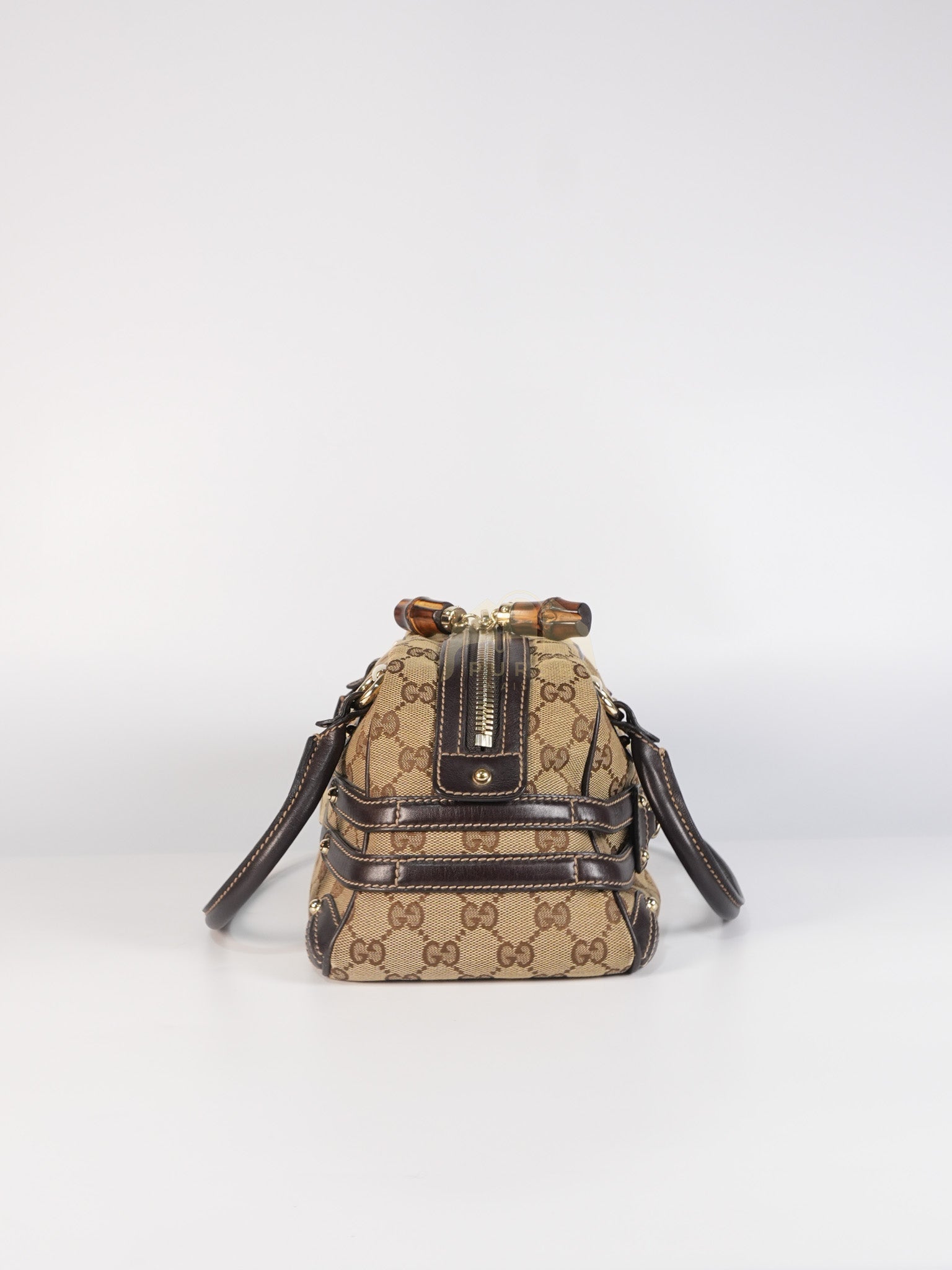 Wave Boston Medium in Beige/Ebony GG Canvas | Purse Maison Luxury Bags Shop