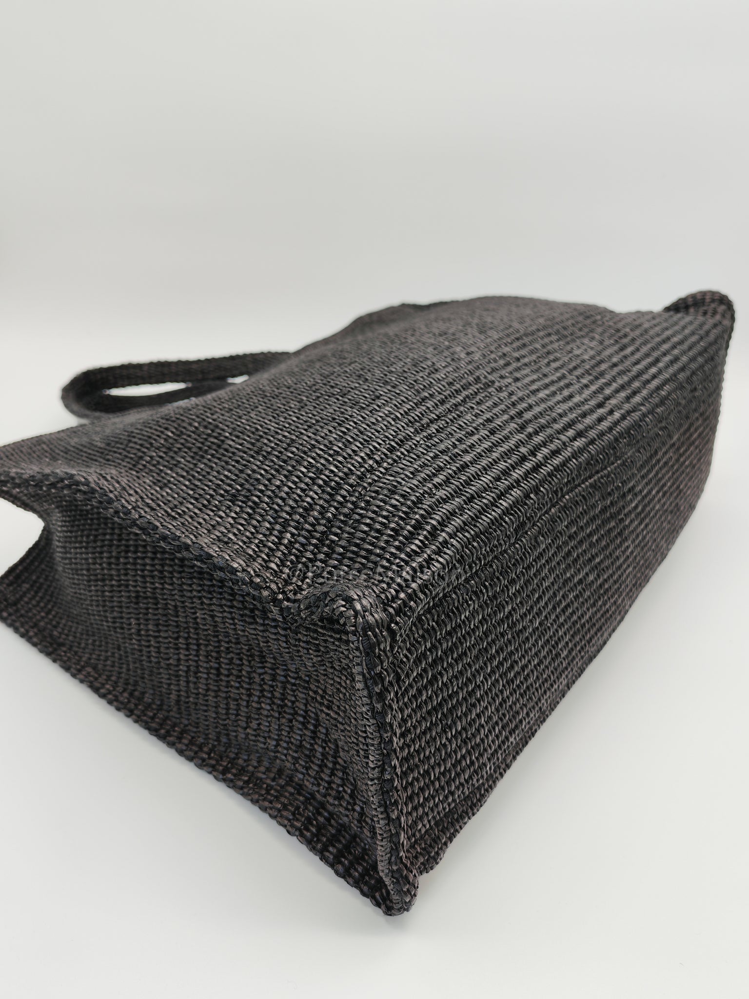 Woven Soft Raffia Medium Black Beach Tote Bag | Purse Maison Luxury Bags Shop