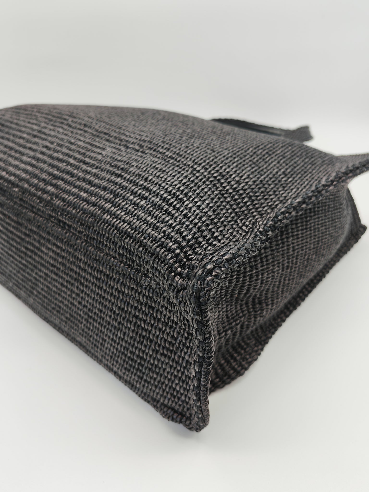 Woven Soft Raffia Medium Black Beach Tote Bag | Purse Maison Luxury Bags Shop