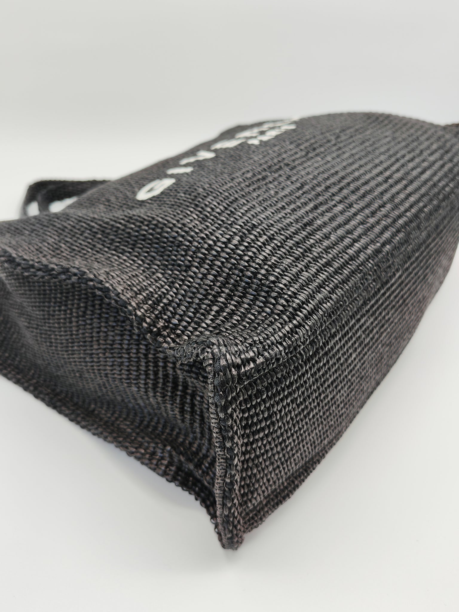 Woven Soft Raffia Medium Black Beach Tote Bag | Purse Maison Luxury Bags Shop