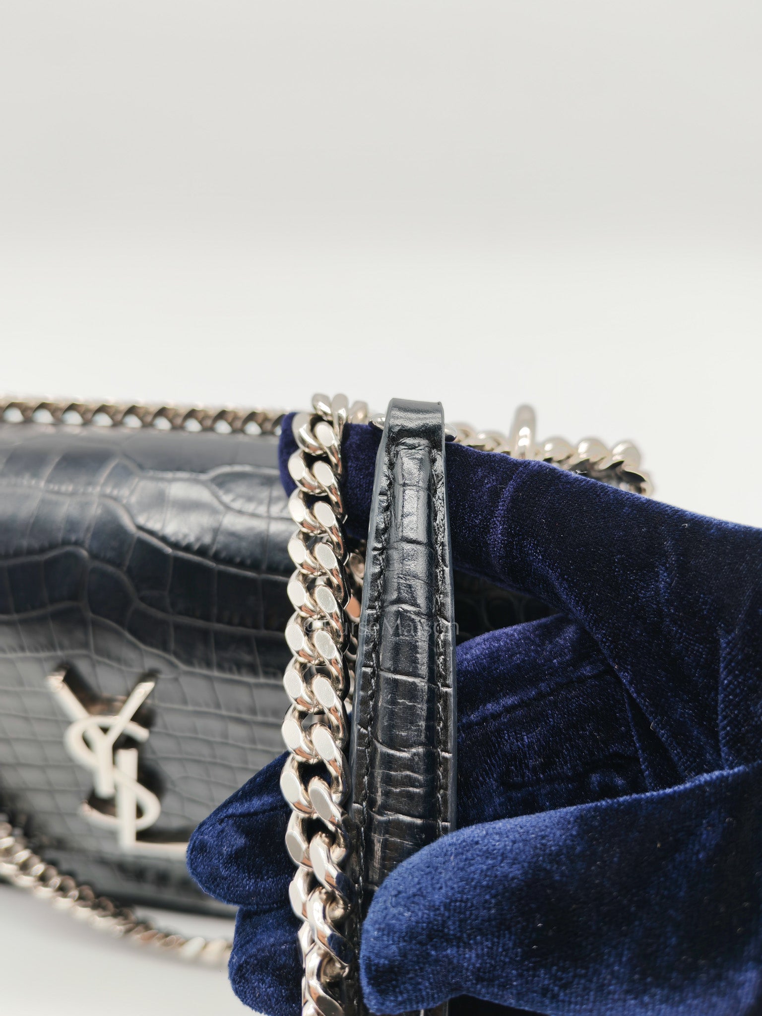 Yves Saint Laurent Sunset Medium Shoulder Bag in Black Shiny Crocodile Leather and Silver Hardware