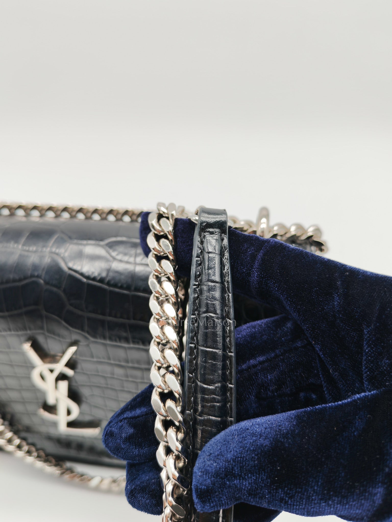 Yves Saint Laurent Sunset Medium Shoulder Bag in Black Shiny Crocodile Leather and Silver Hardware