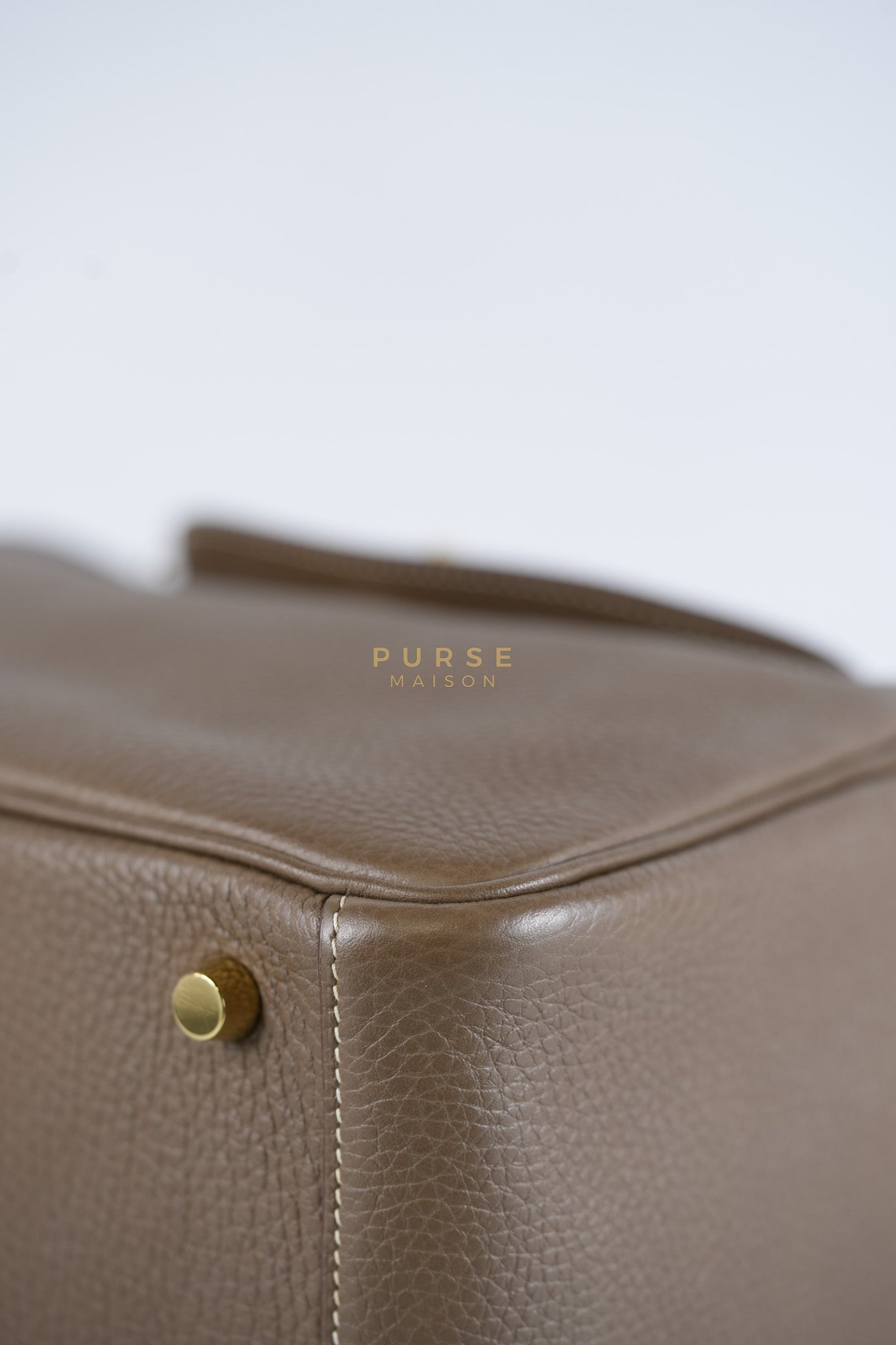 Lindy 26 Etoupe in Togo Leather and Gold Hardware Stamp Y (2020)