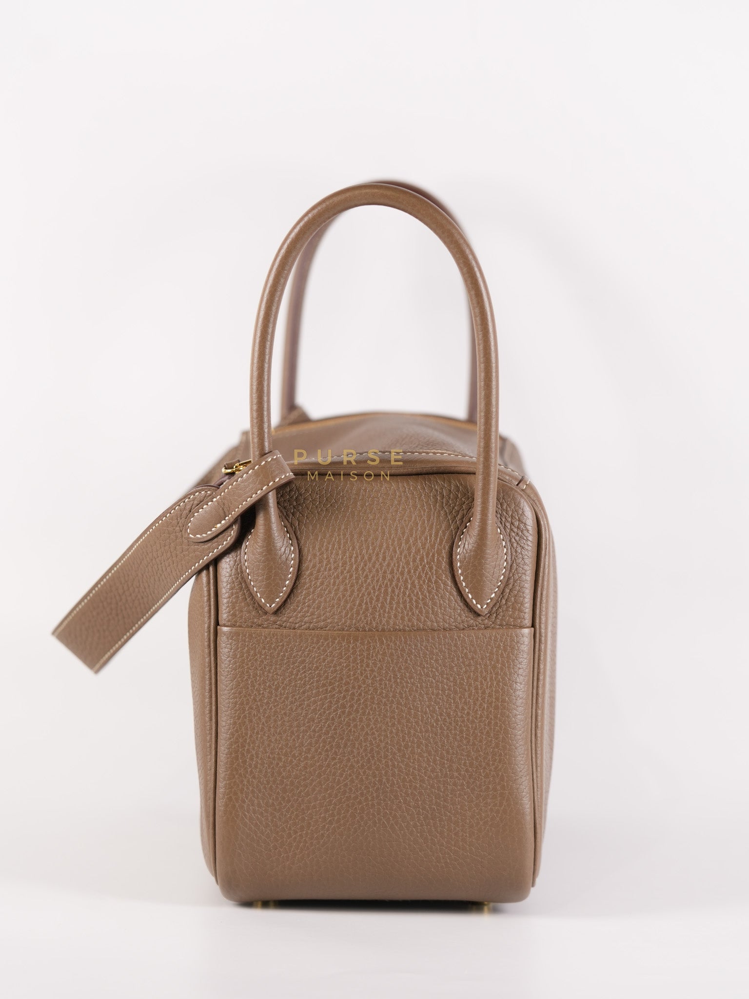 Lindy 26 Etoupe in Togo Leather and Gold Hardware Stamp Y (2020)