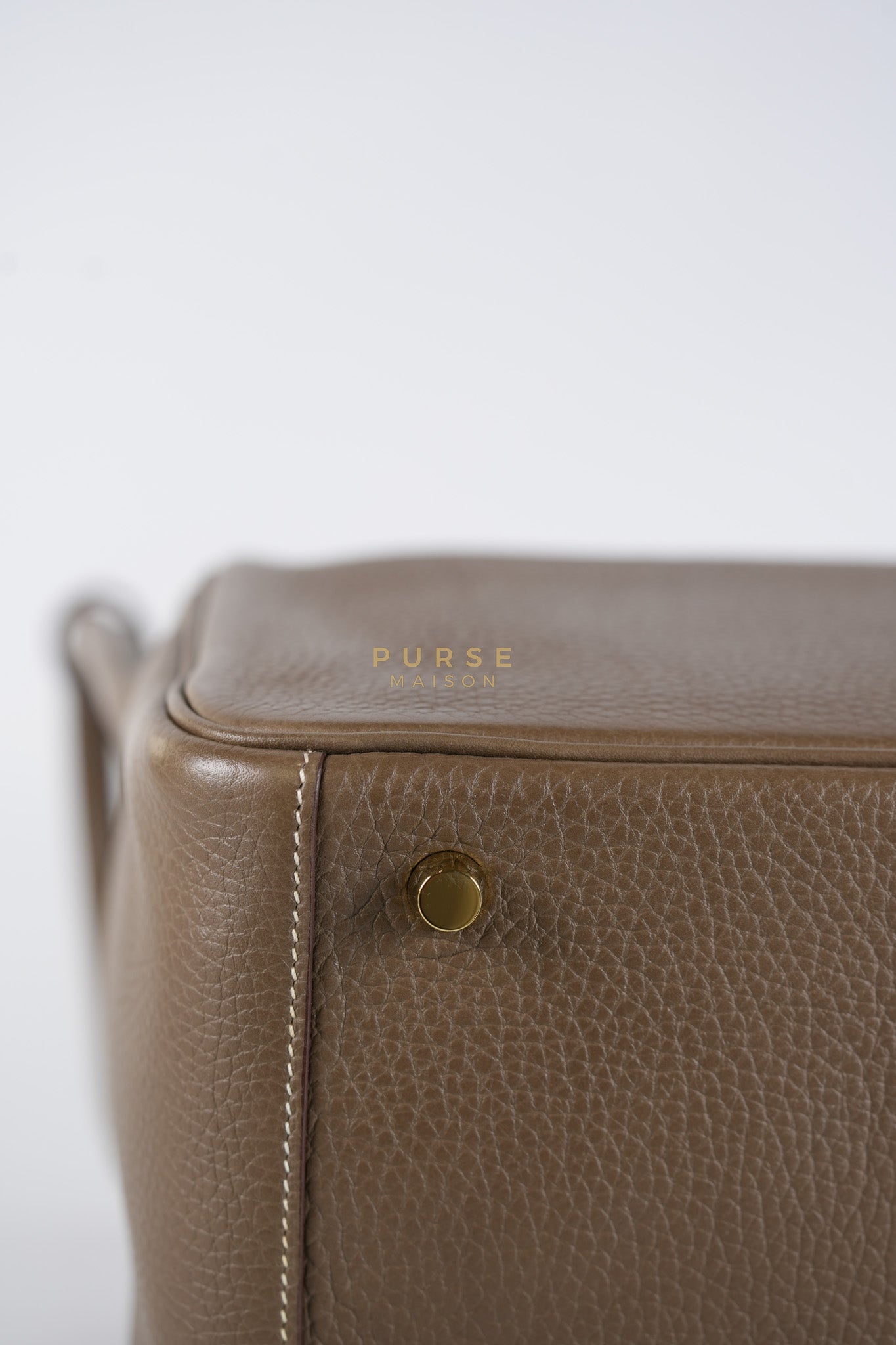 Lindy 26 Etoupe in Togo Leather and Gold Hardware Stamp Y (2020)