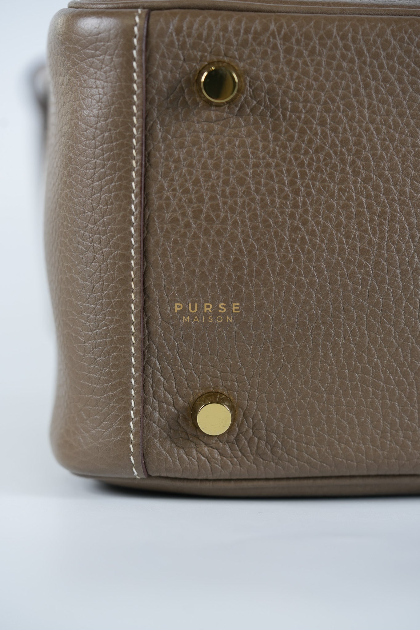 Lindy 26 Etoupe in Togo Leather and Gold Hardware Stamp Y (2020)