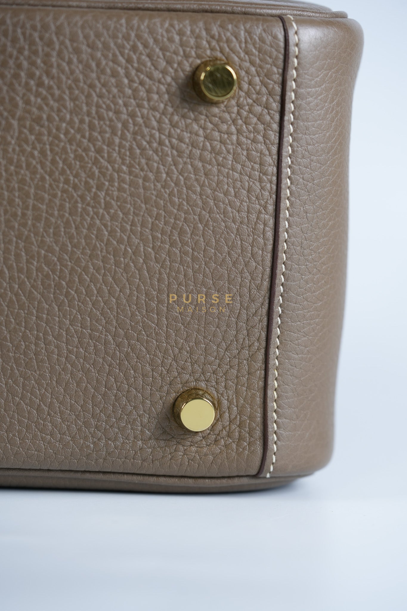Lindy 26 Etoupe in Togo Leather and Gold Hardware Stamp Y (2020)