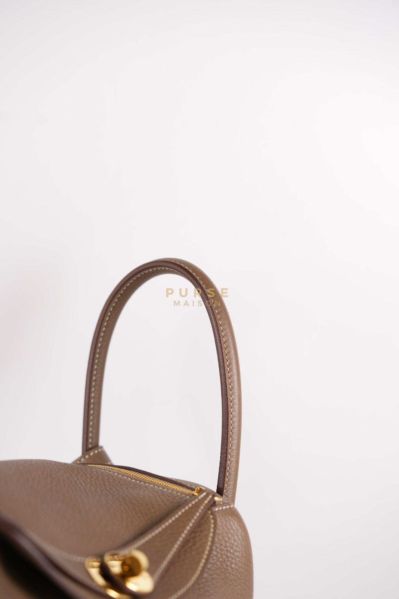 Lindy 26 Etoupe in Togo Leather and Gold Hardware Stamp Y (2020)