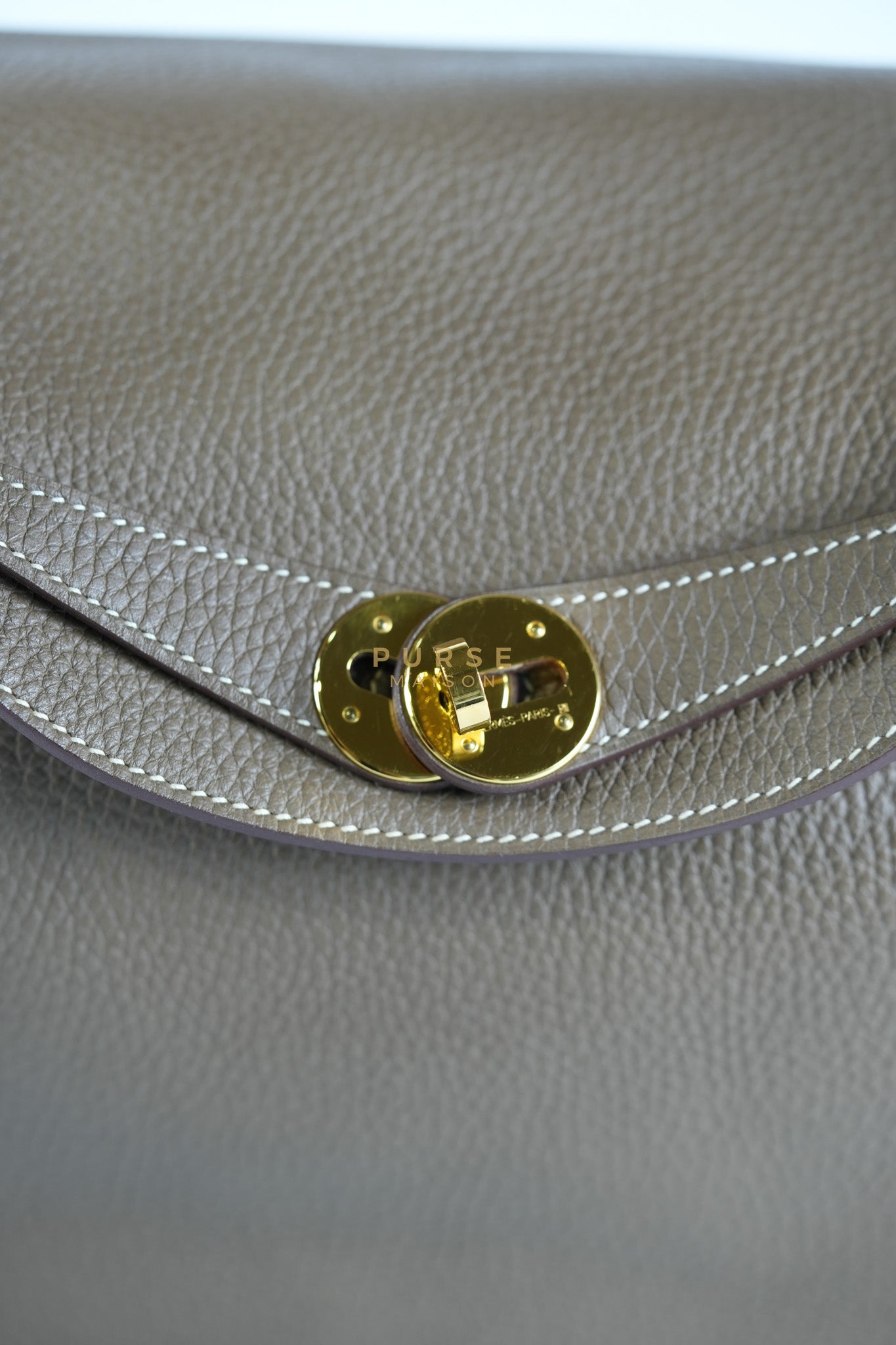 Lindy 26 Etoupe in Togo Leather and Gold Hardware Stamp Y (2020)