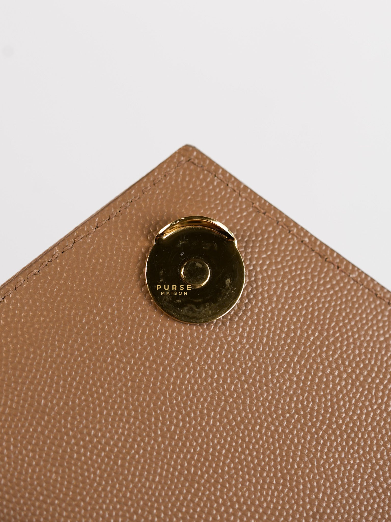 YSL Envelope Medium Bag in Mix Matelasse Grain De Poudre Embossed Dark Beige Leather | Purse Maison Luxury Bags Shop