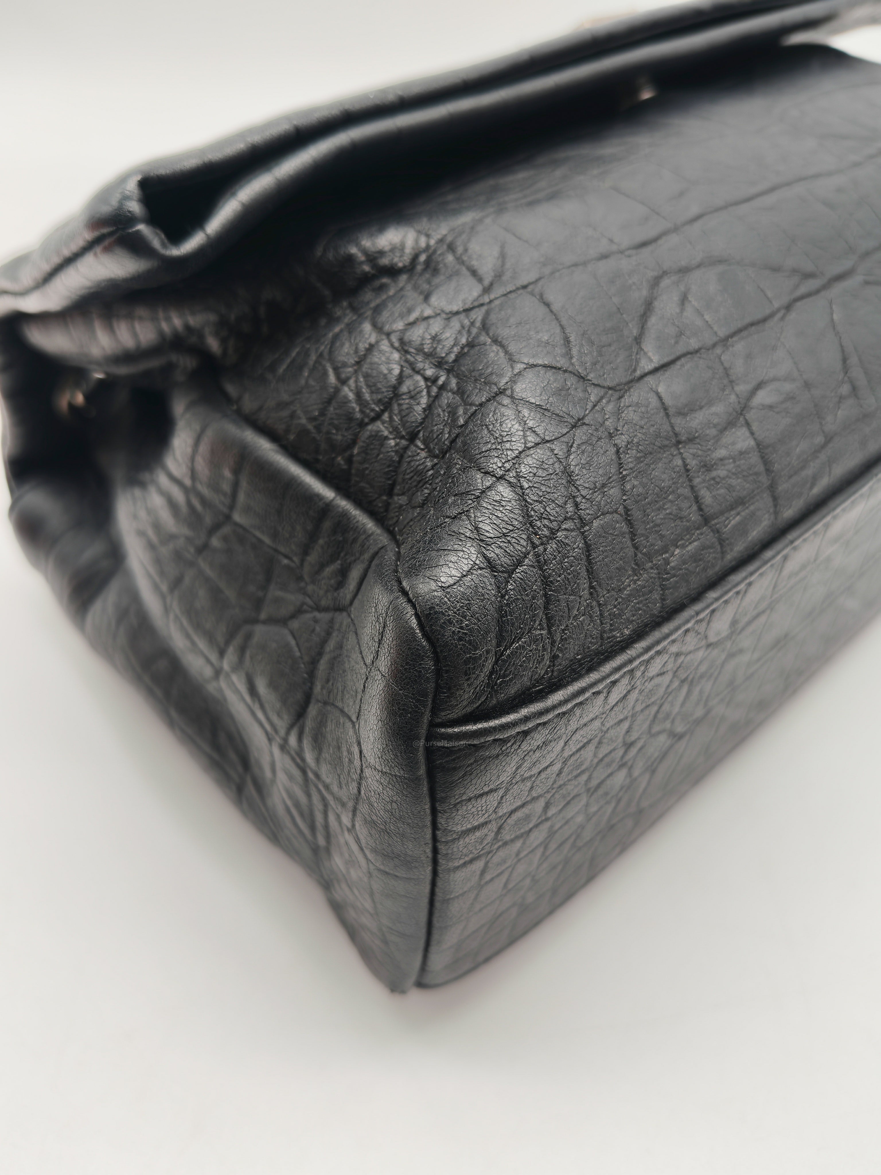 Yves Saint Laurent Medium West Hollywood Monogram Fold-over in Black Crocodile-Embossed Calfskin Leather Crossbody Bag