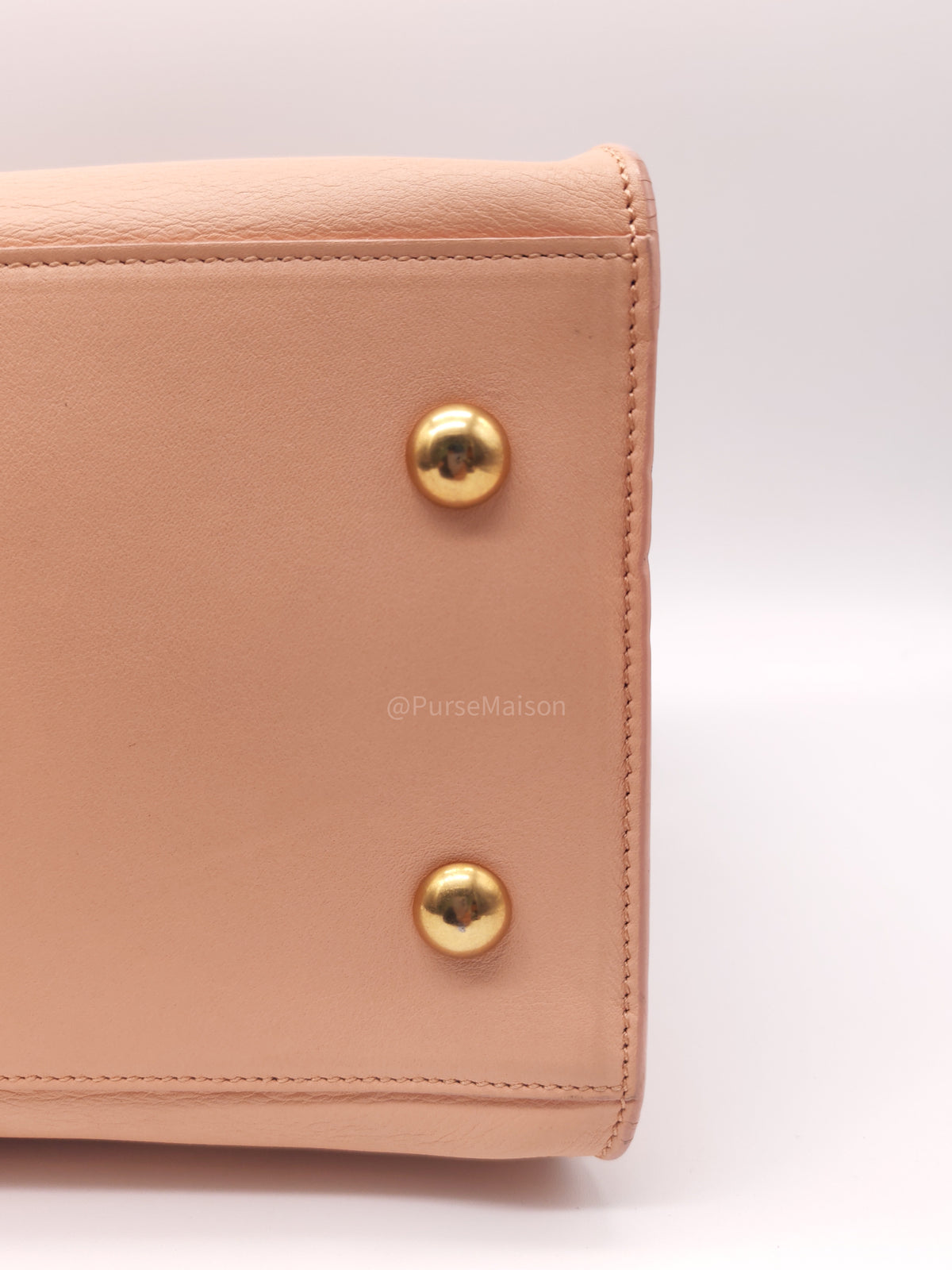 Yves Saint Laurent Cabas Chyc 2way Tote Bag in Peach Calfskin Leather and Gold Hardware | Purse Maison Luxury Bags Shop