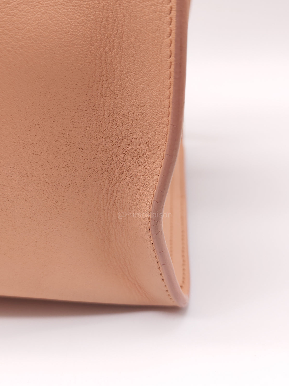 Yves Saint Laurent Cabas Chyc 2way Tote Bag in Peach Calfskin Leather and Gold Hardware | Purse Maison Luxury Bags Shop