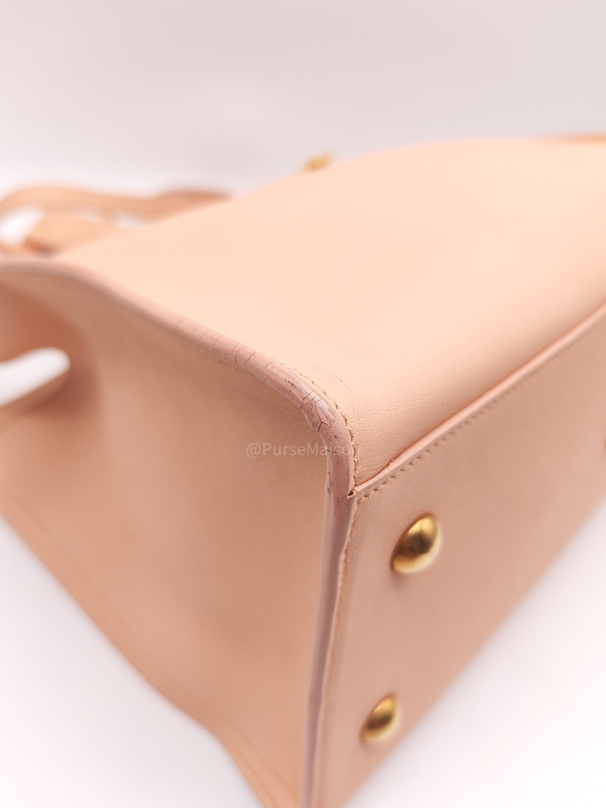 Yves Saint Laurent Cabas Chyc 2way Tote Bag in Peach Calfskin Leather and Gold Hardware | Purse Maison Luxury Bags Shop
