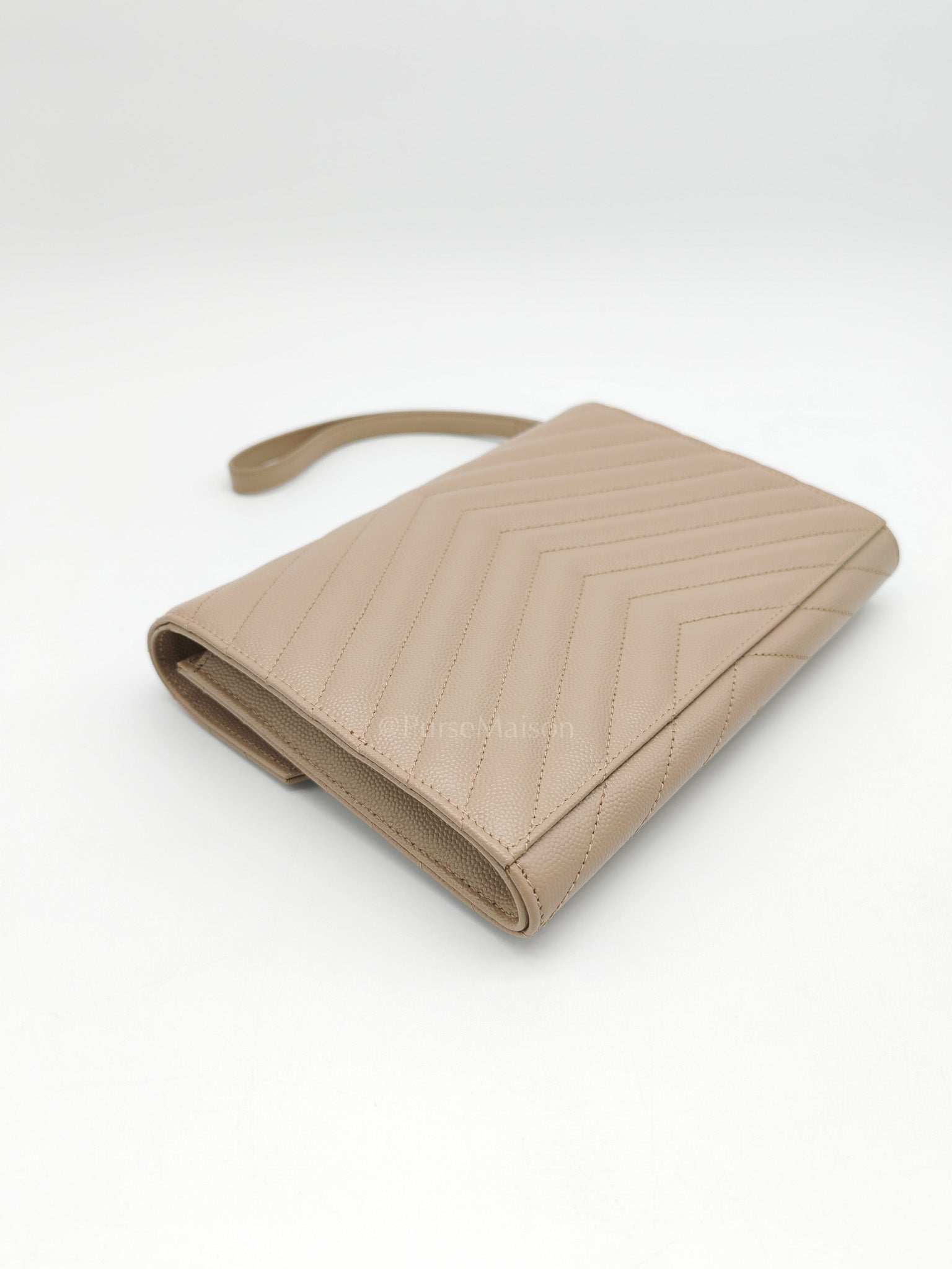 Yves Saint Laurent Envelope Clutch Bag in Beige Grain De Poudre Leathe