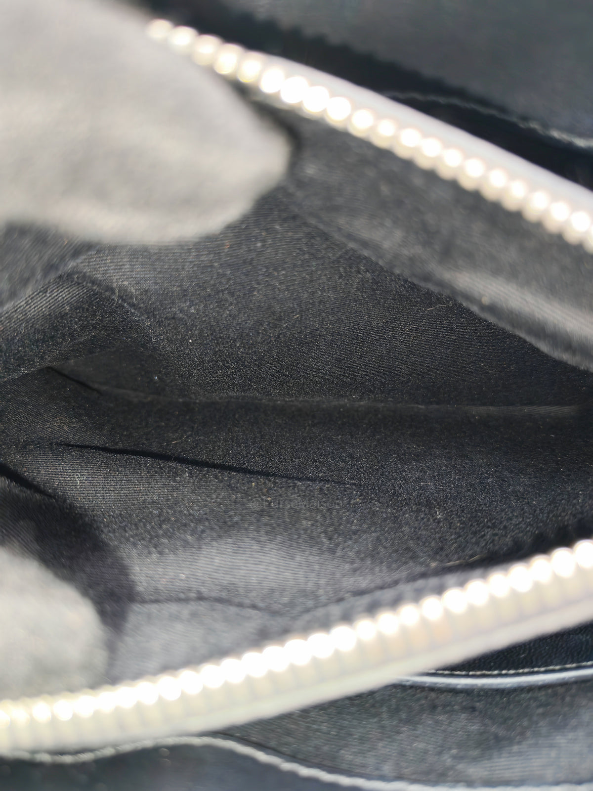 Yves Saint Laurent Loulou Shopping Tote Bag in Black Y Quilted Calfskin Leather and Silver Hardware | Purse Maison Luxury Bags Shop