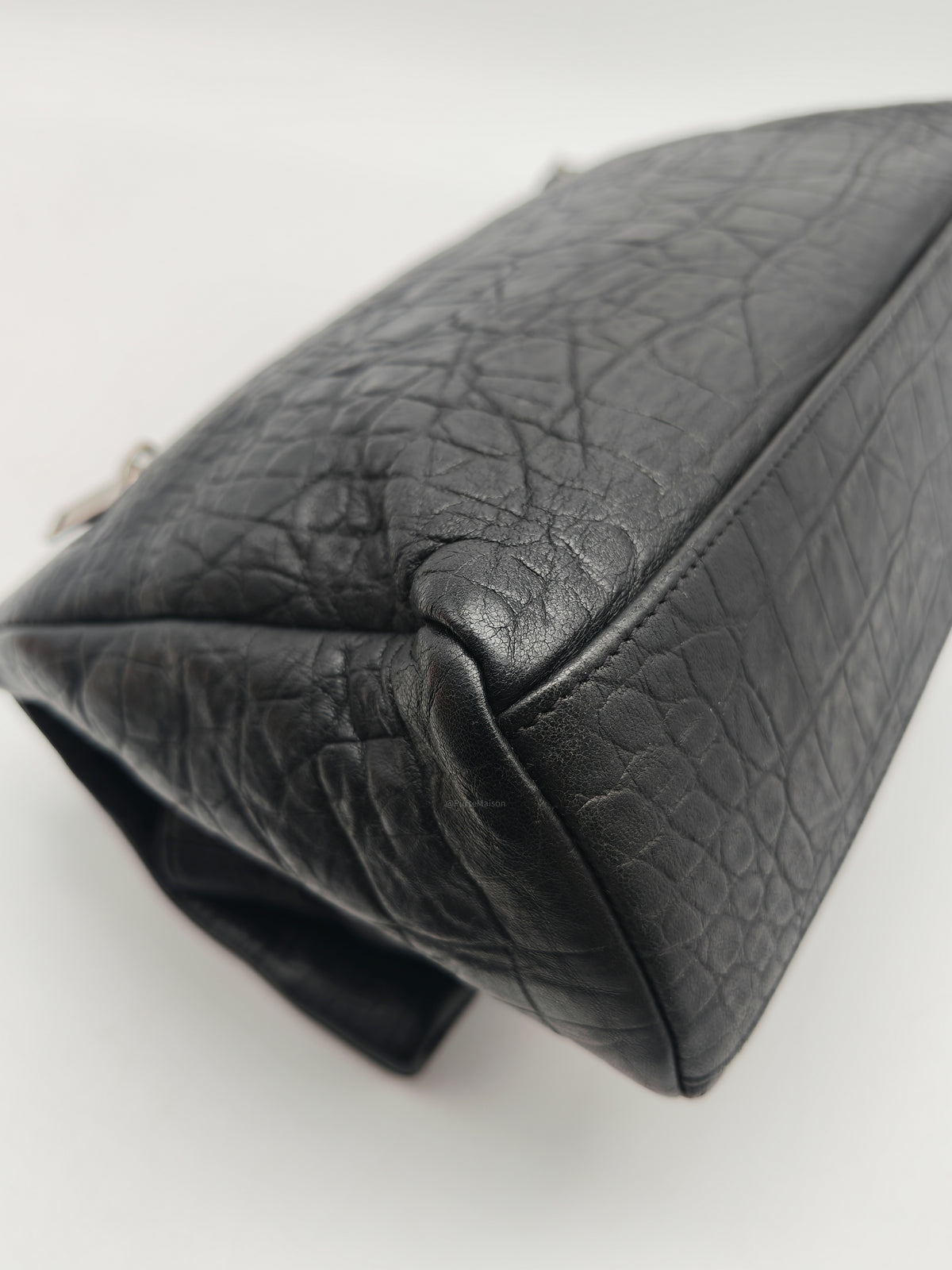 Yves Saint Laurent Medium West Hollywood Monogram Fold-over in Black Crocodile-Embossed Calfskin Leather Crossbody Bag | Purse Maison Luxury Bags Shop