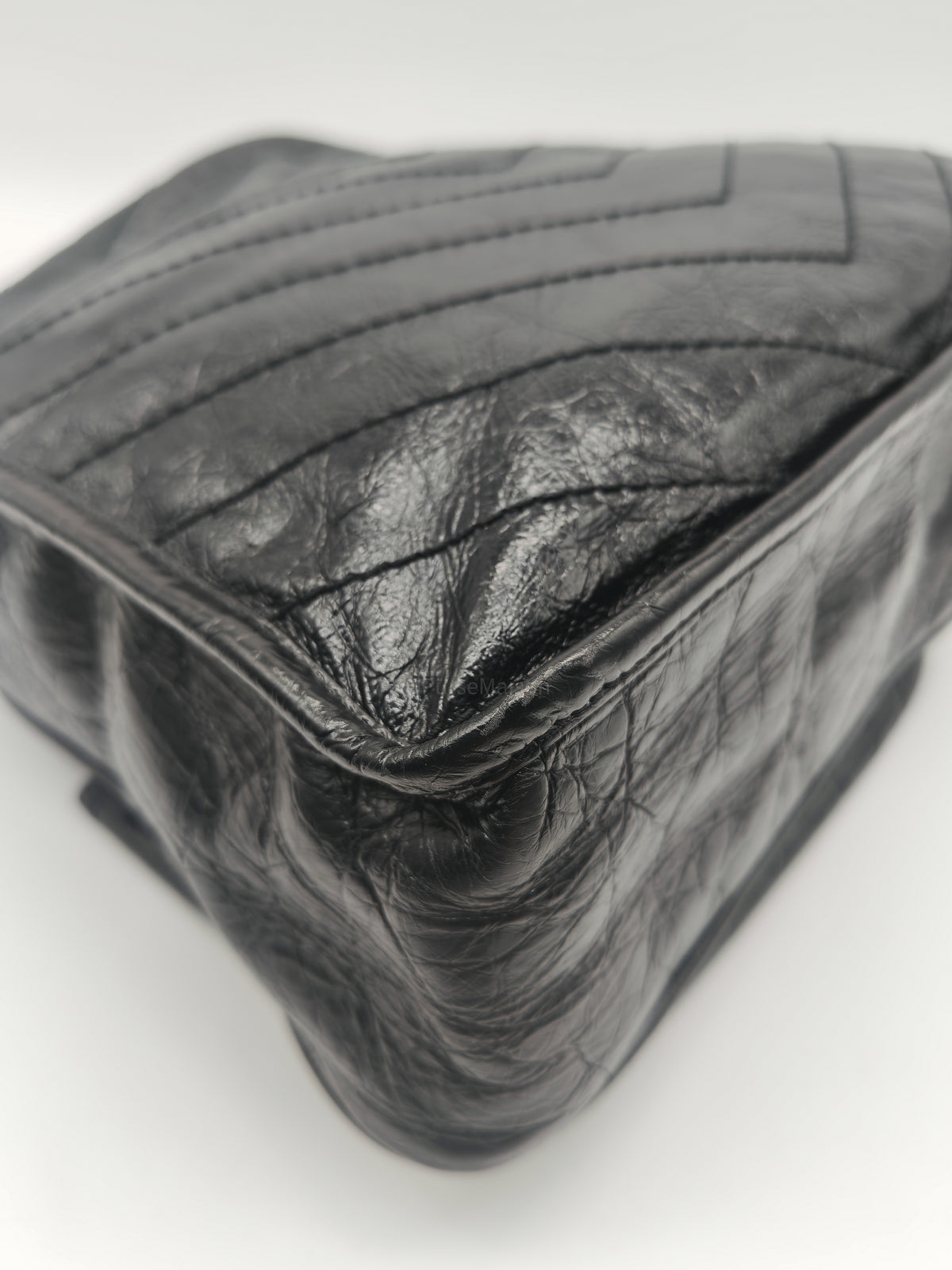 Yves Saint Laurent Niki Shoulder Bag Medium in Black Quilted Crinkled Calfskin Leather and Mixed Hardware | Purse Maison Luxury Bags Shop