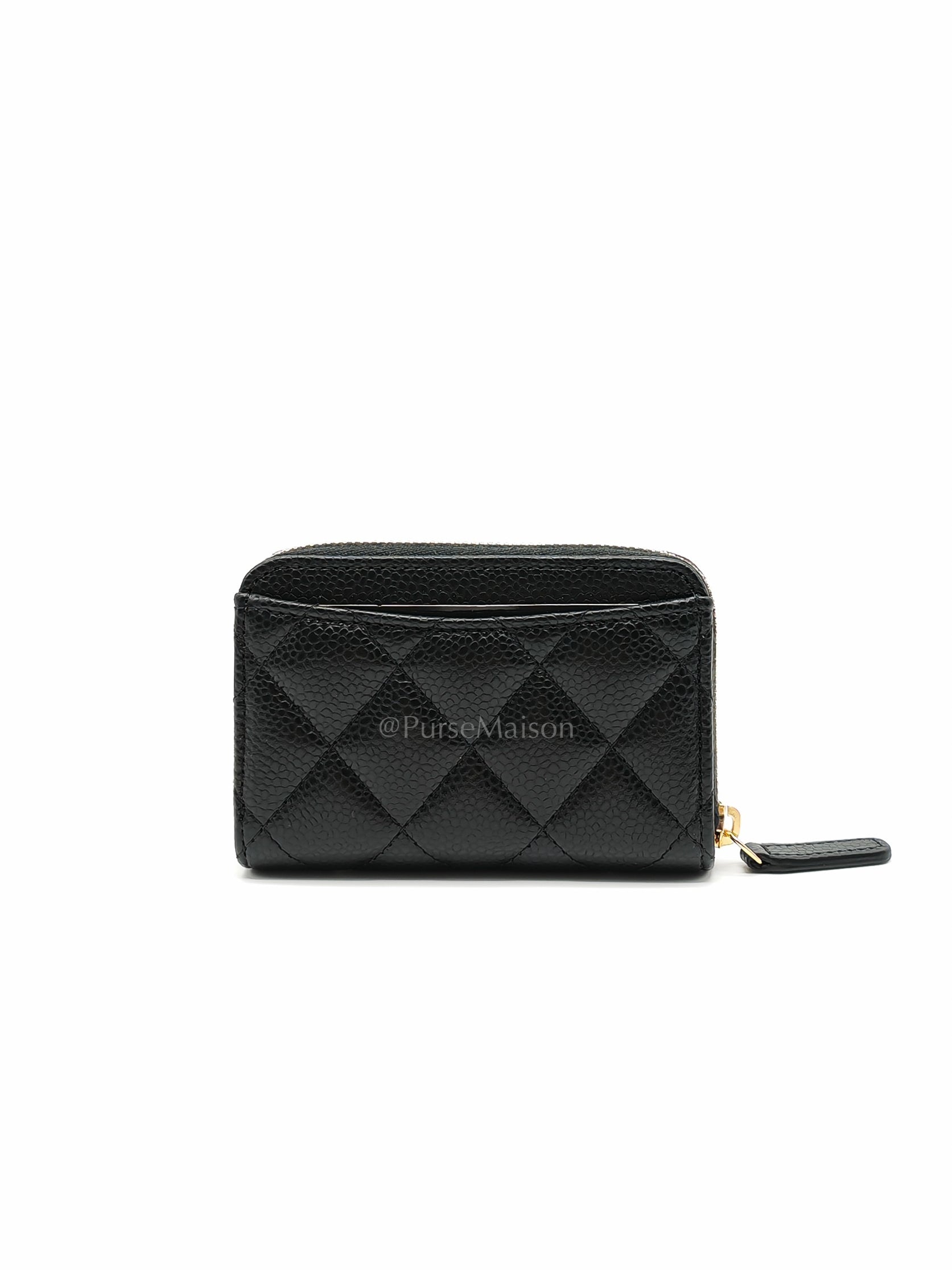 Zipped Card Holder in Black Caviar Leather and Gold Hardware (Microchip) | Purse Maison Luxury Bags Shop